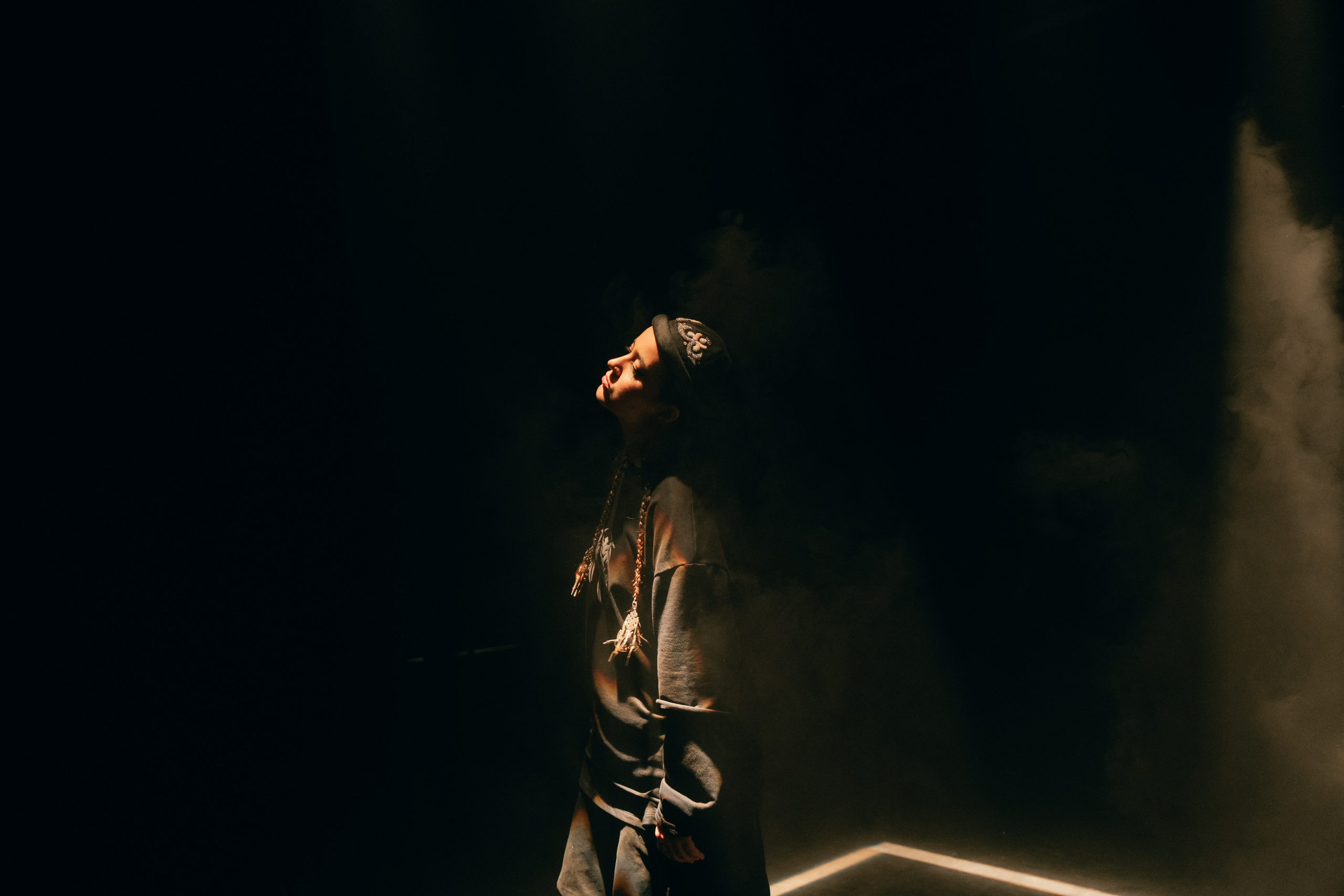 Бэкстейдж со съемок клипа Дышать. Главная