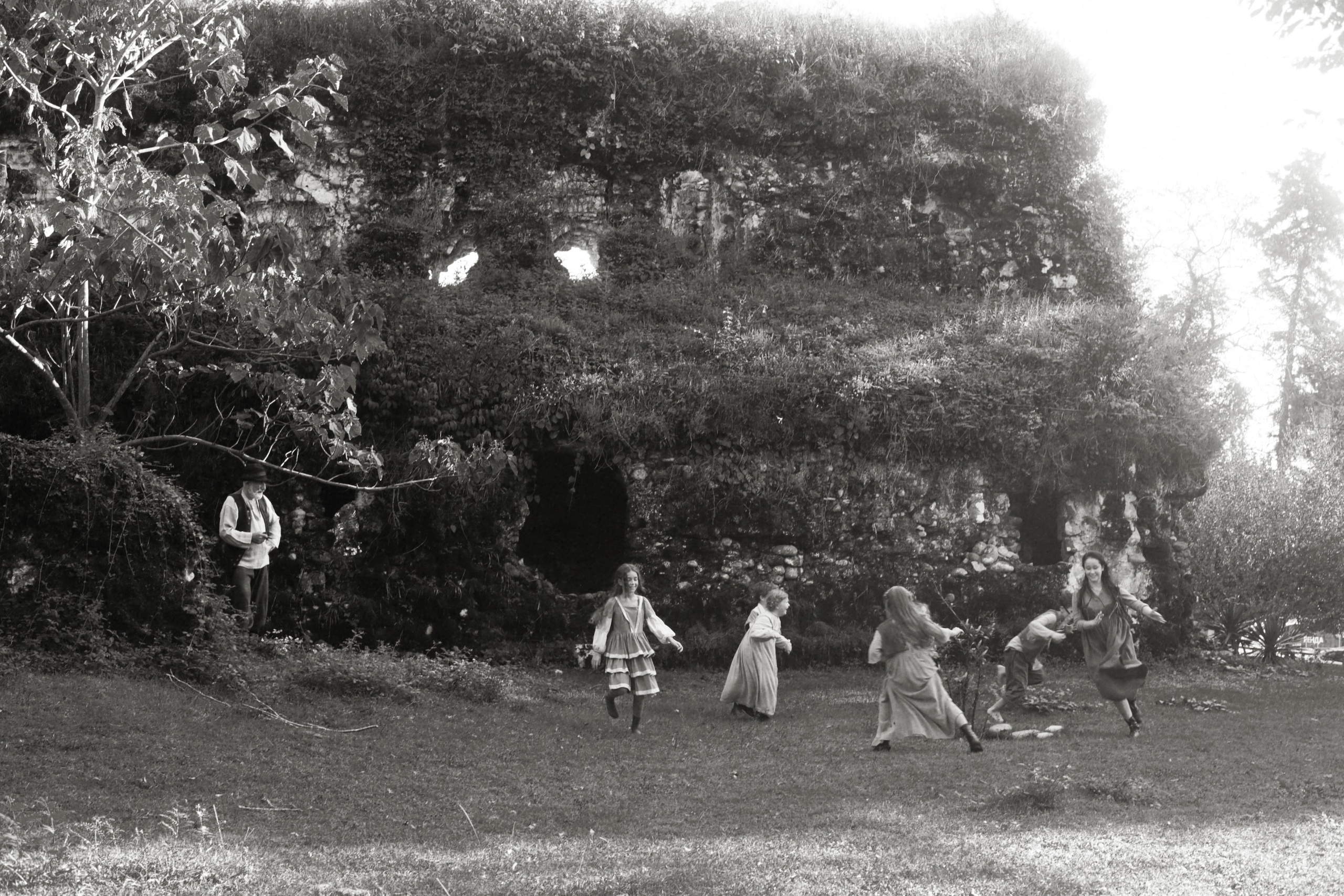 Кинематографическая съемка. Старик и дети. Ekaterina Beridze