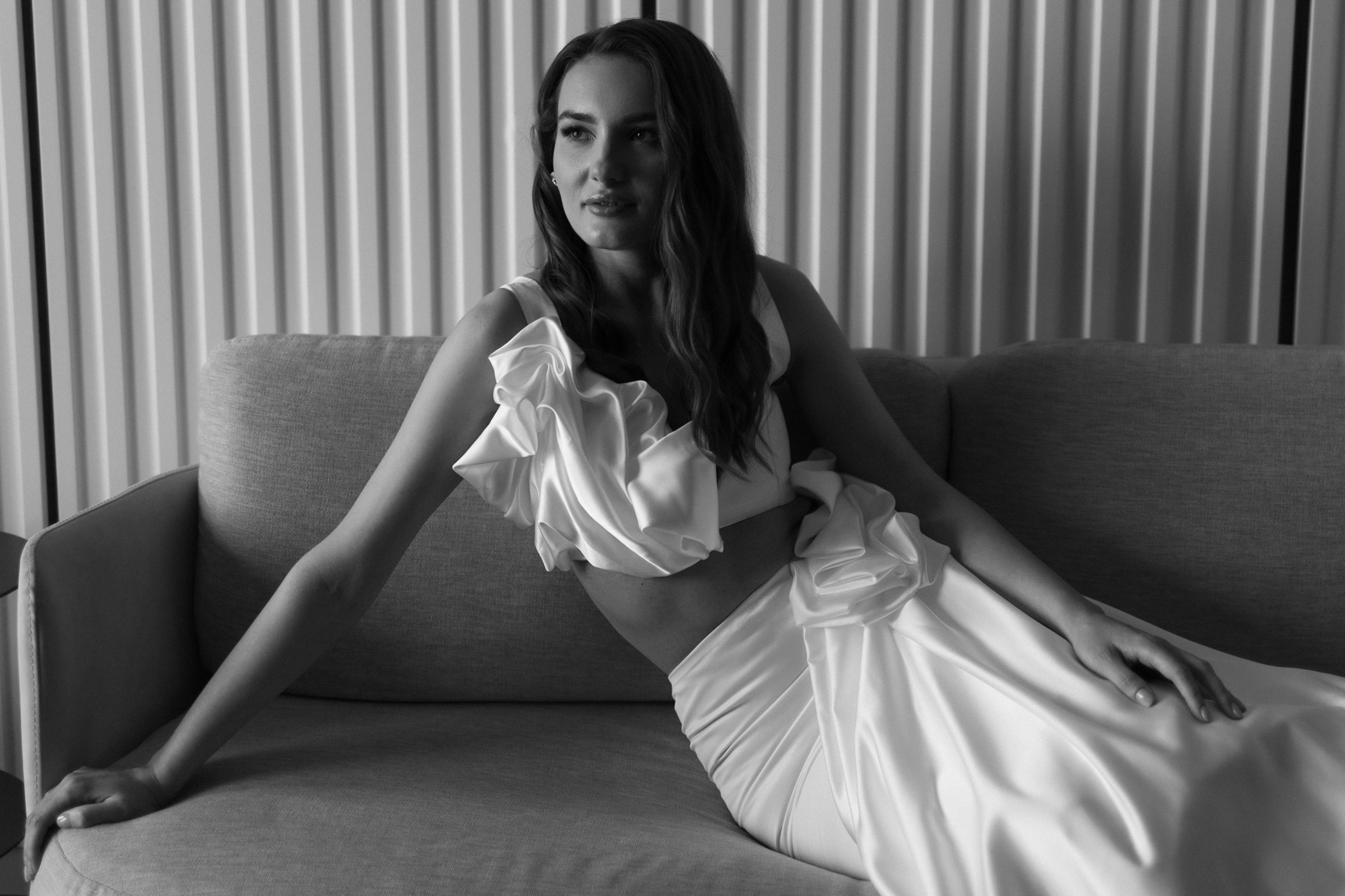 Собираемся на свадьбу вместе с фотосессией для двоих на утренние сборы. Свадебный, репортажный и портретный фотограф Сочи, Краснодар. Александра Зайцева