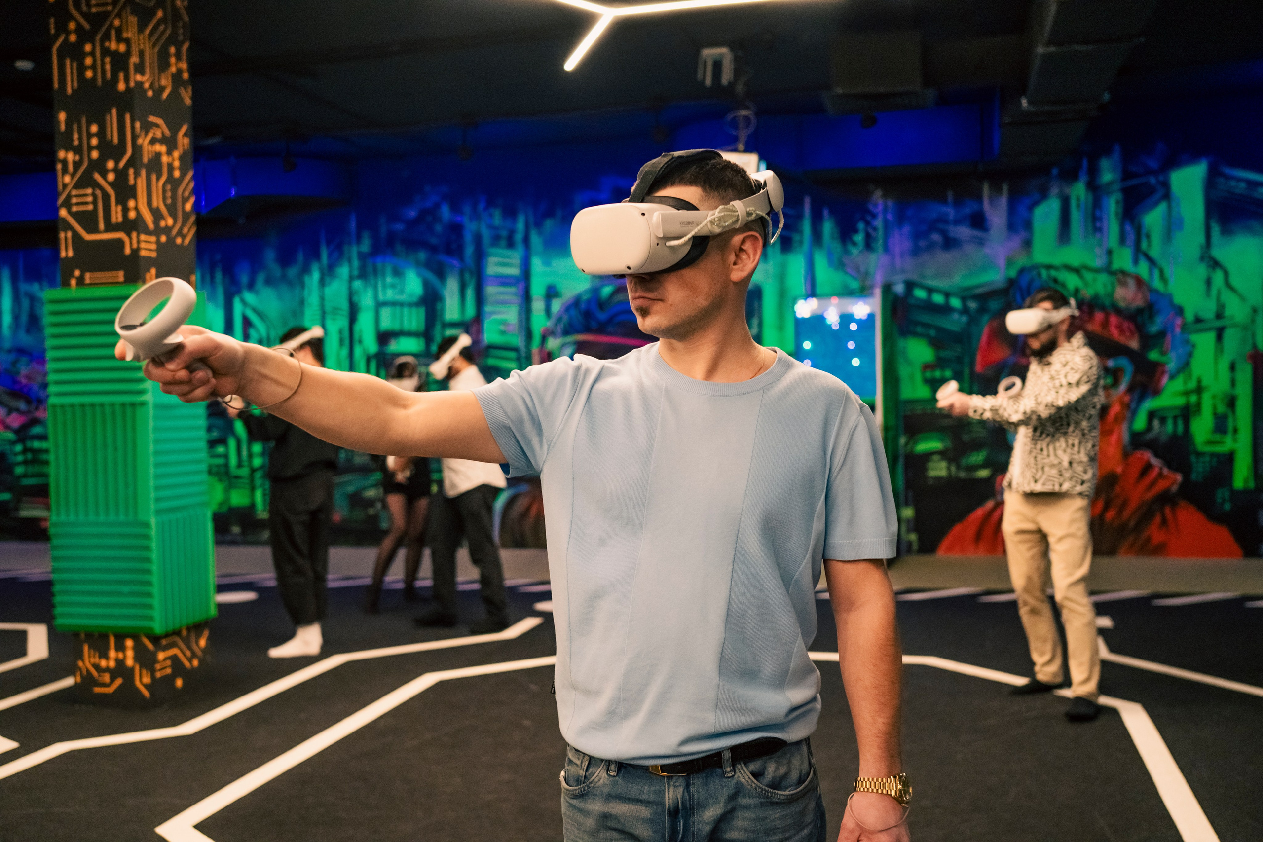 VR (November-December 2024). Felixtones