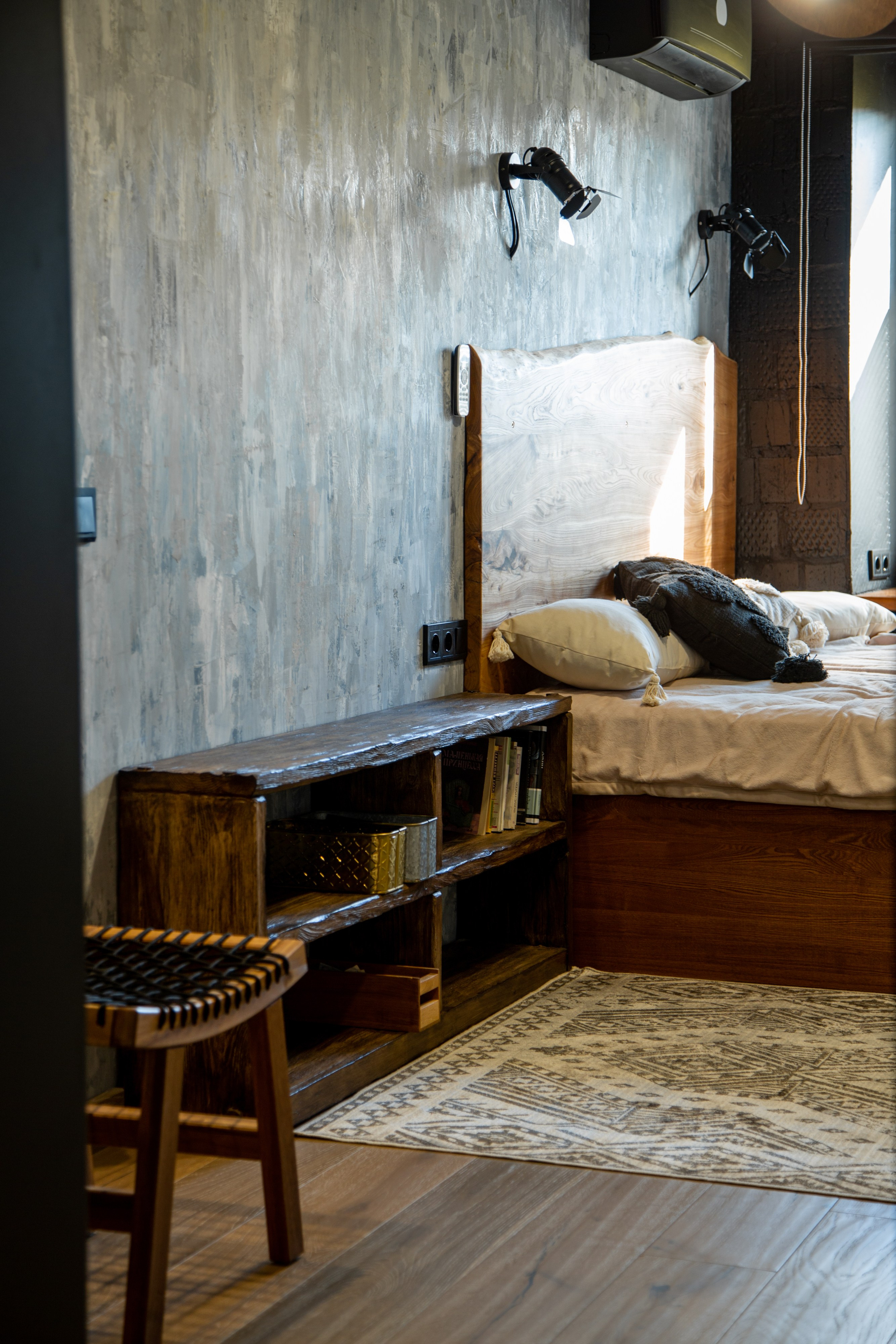 Кошкин дом. Фотограф Оля Батист