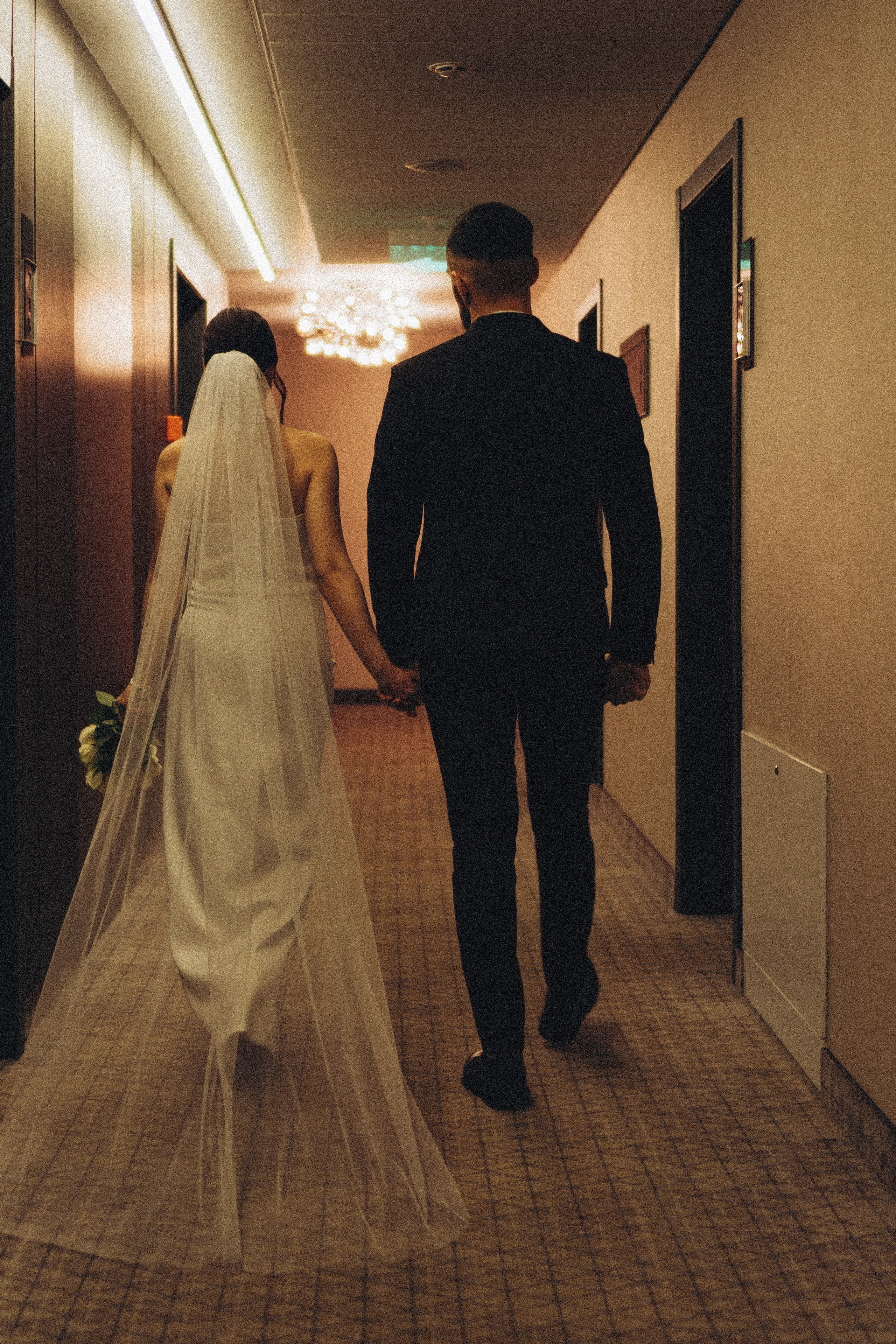 СВАДЕБНАЯ СЬЕМКА СБОРОВ ЖЕНИХА И НЕВЕСТЫ В ОТЕЛЕ И ТАКЖЕ ФОТОСЕССИИЯ В ОТЕЛЕЕ МЕГАПОЛИС БРЯНСК. Профессиональный фотограф, Санкт-Петербург — Виктория Богомолова