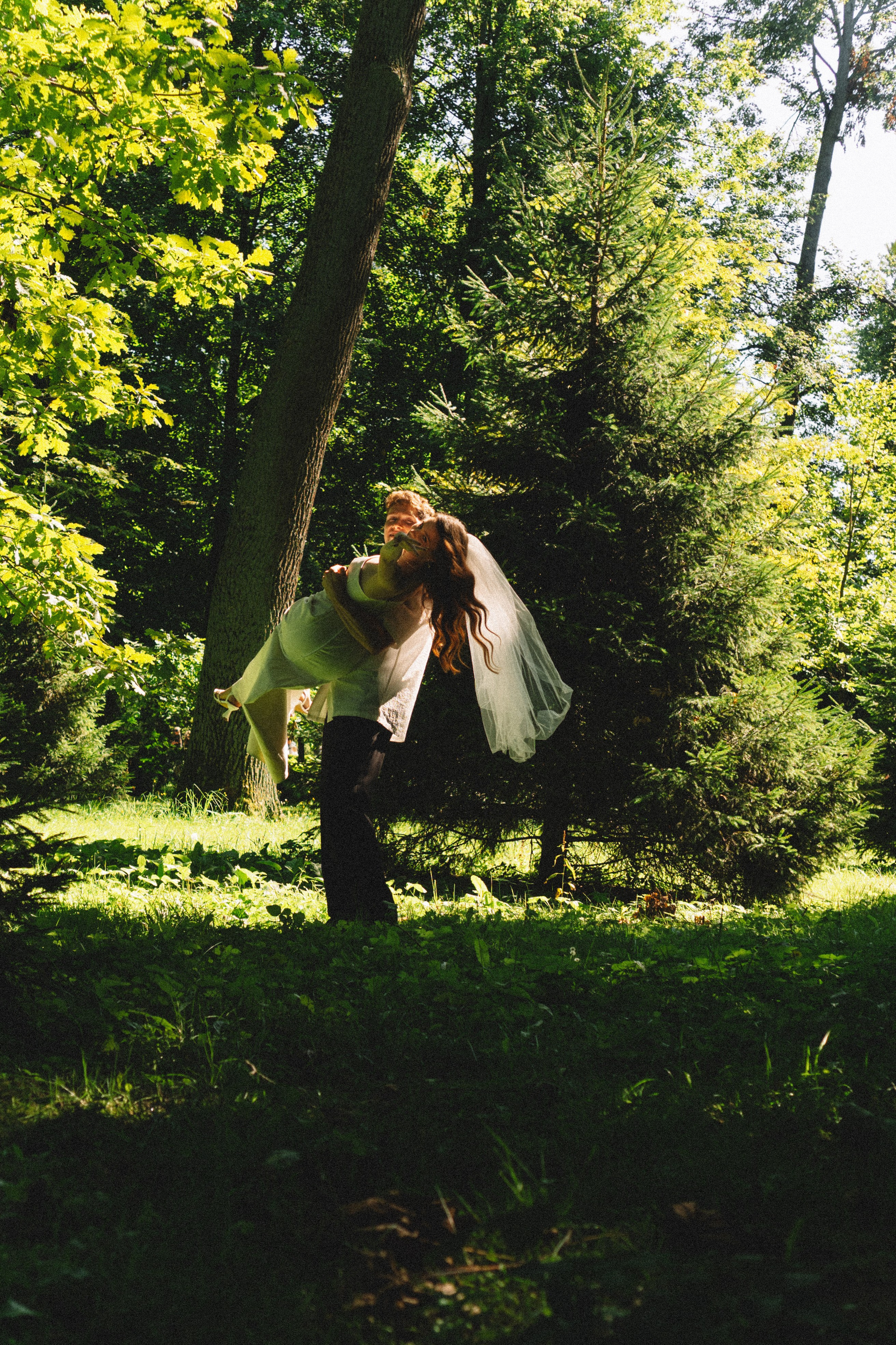 СВАДЕБНАЯ СЬЕМКА В ПЕТЕРГОФЕ И СЬЕМКА РЕПОРТАЖА В ЗАГСЕ ПЕТЕРГОФА. Профессиональный фотограф, Санкт-Петербург — Виктория Богомолова