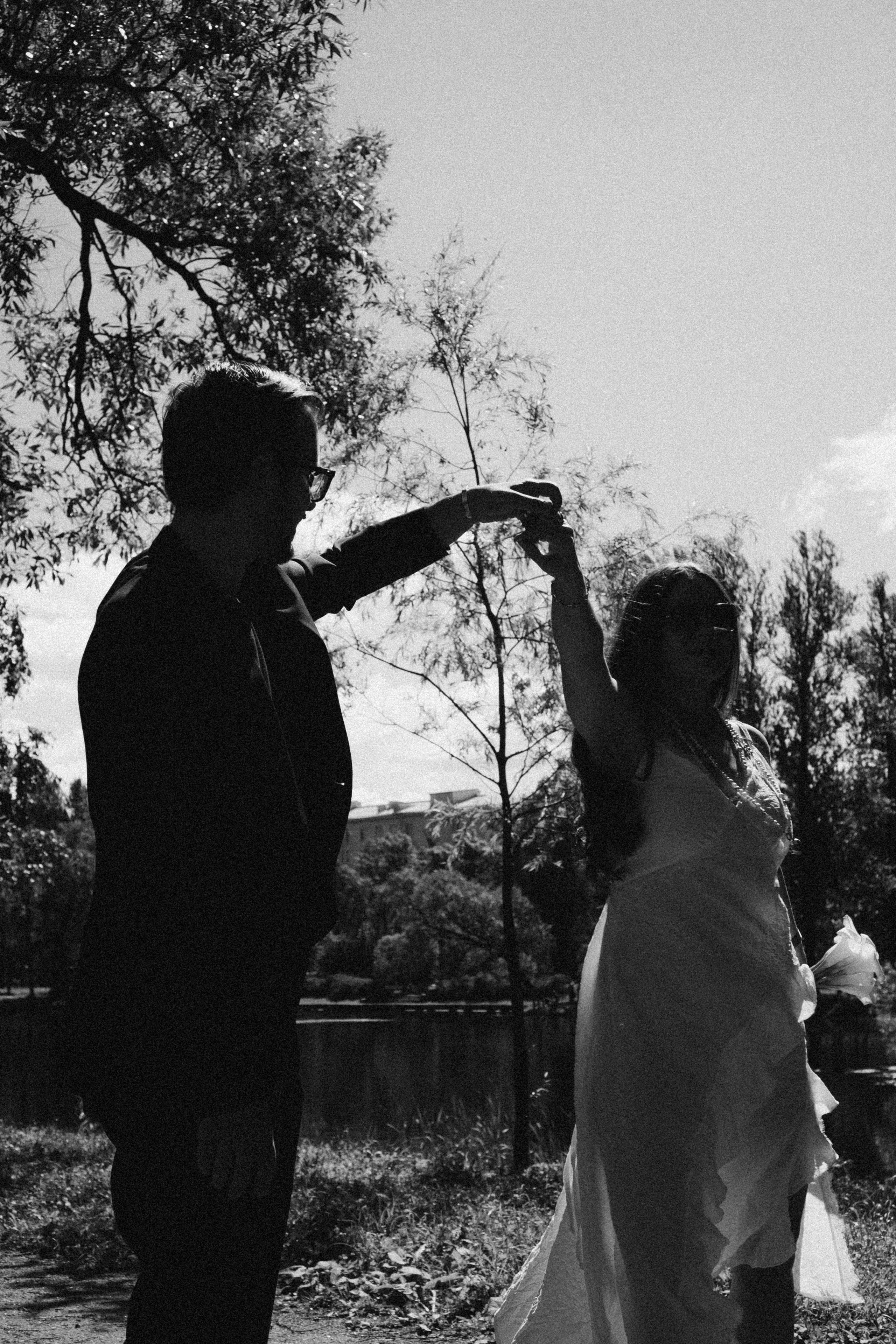 СВАДЕБНАЯ СЬЕМКА В ПАРКЕ ПОБЕДЫ И ПРОГУЛКА ПО МОСКОВСКОМУ ПРОСПЕКТУ. Профессиональный фотограф, Санкт-Петербург — Виктория Богомолова