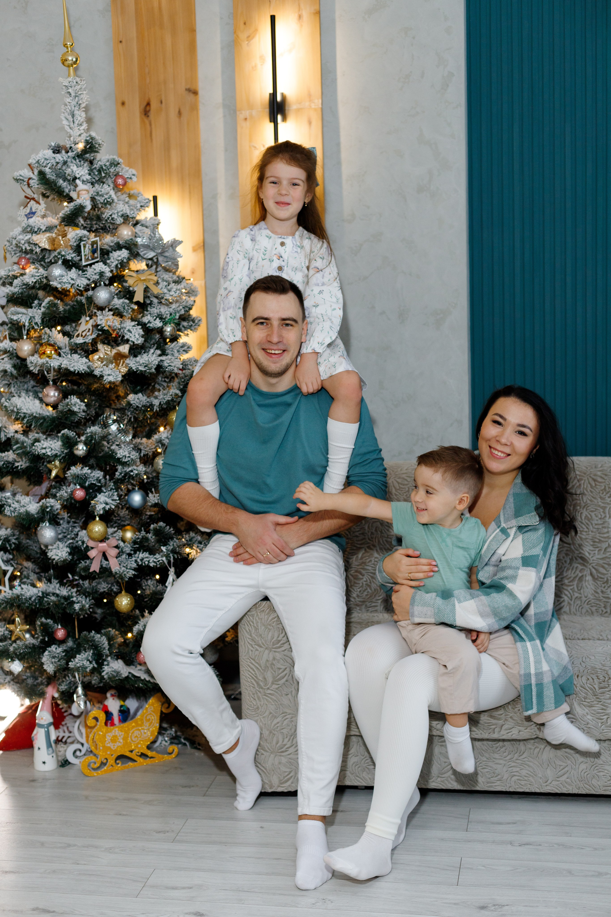 Предновогодняя домашняя фотосессия. Фотограф Александра Сыщенко