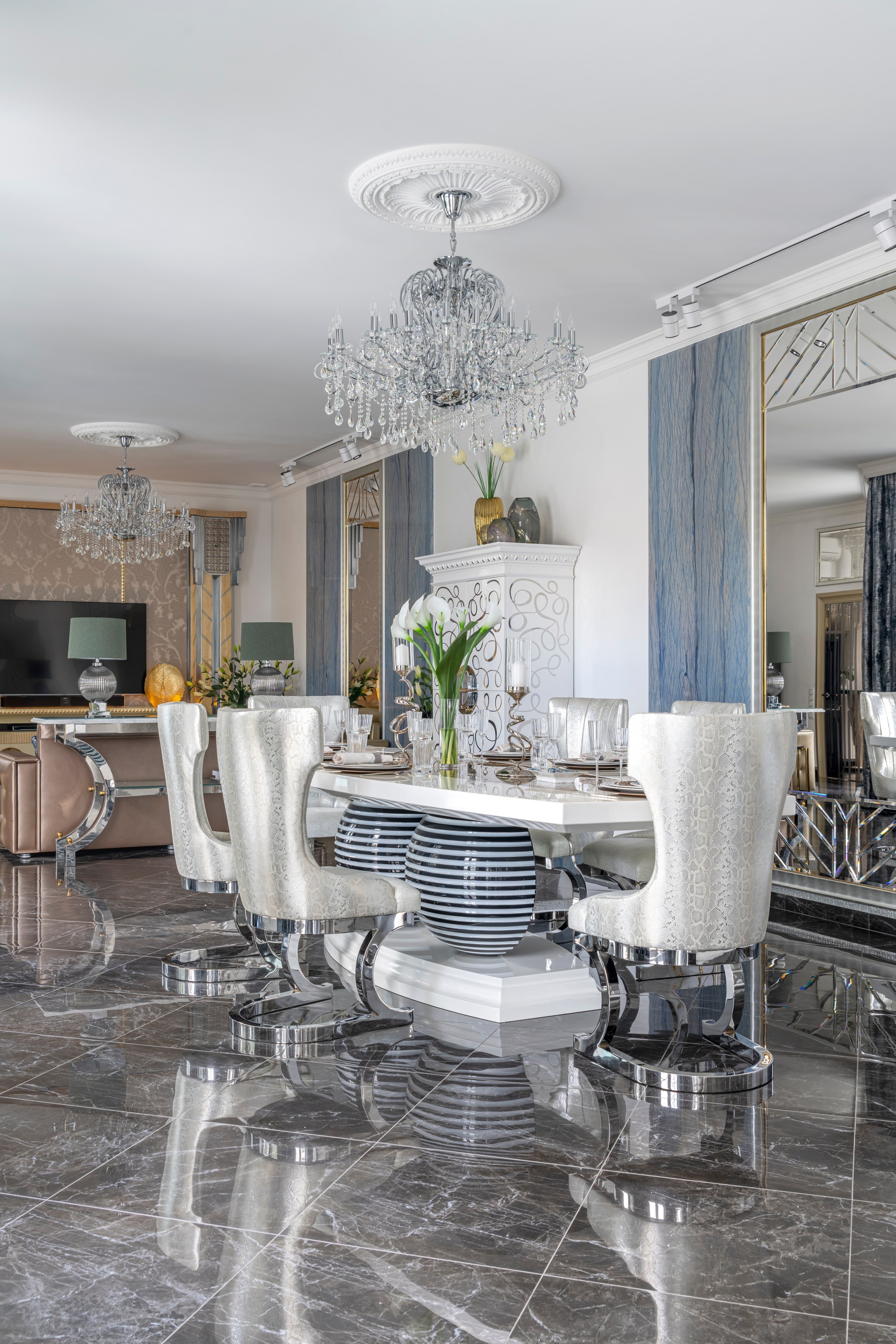 Salon. Интерьерный, портретный и семейный фотограф в Москве Мария Иринархова