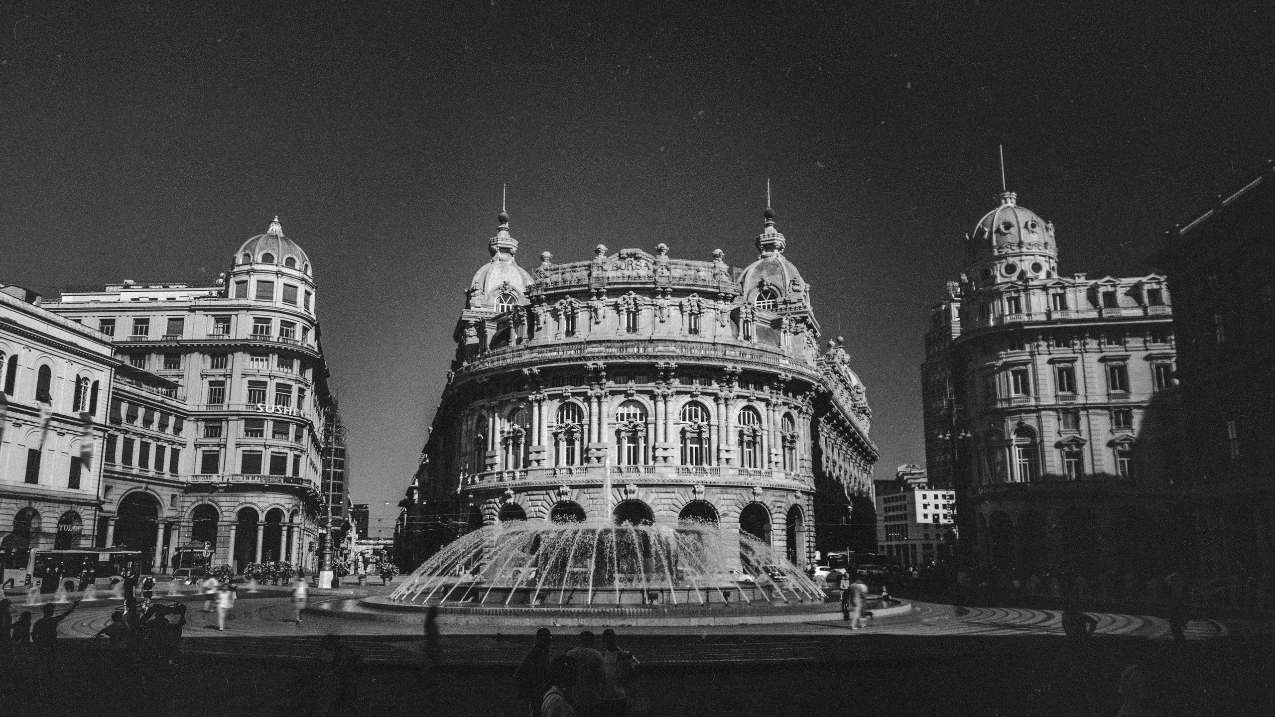 C i t i e s. Your photographer