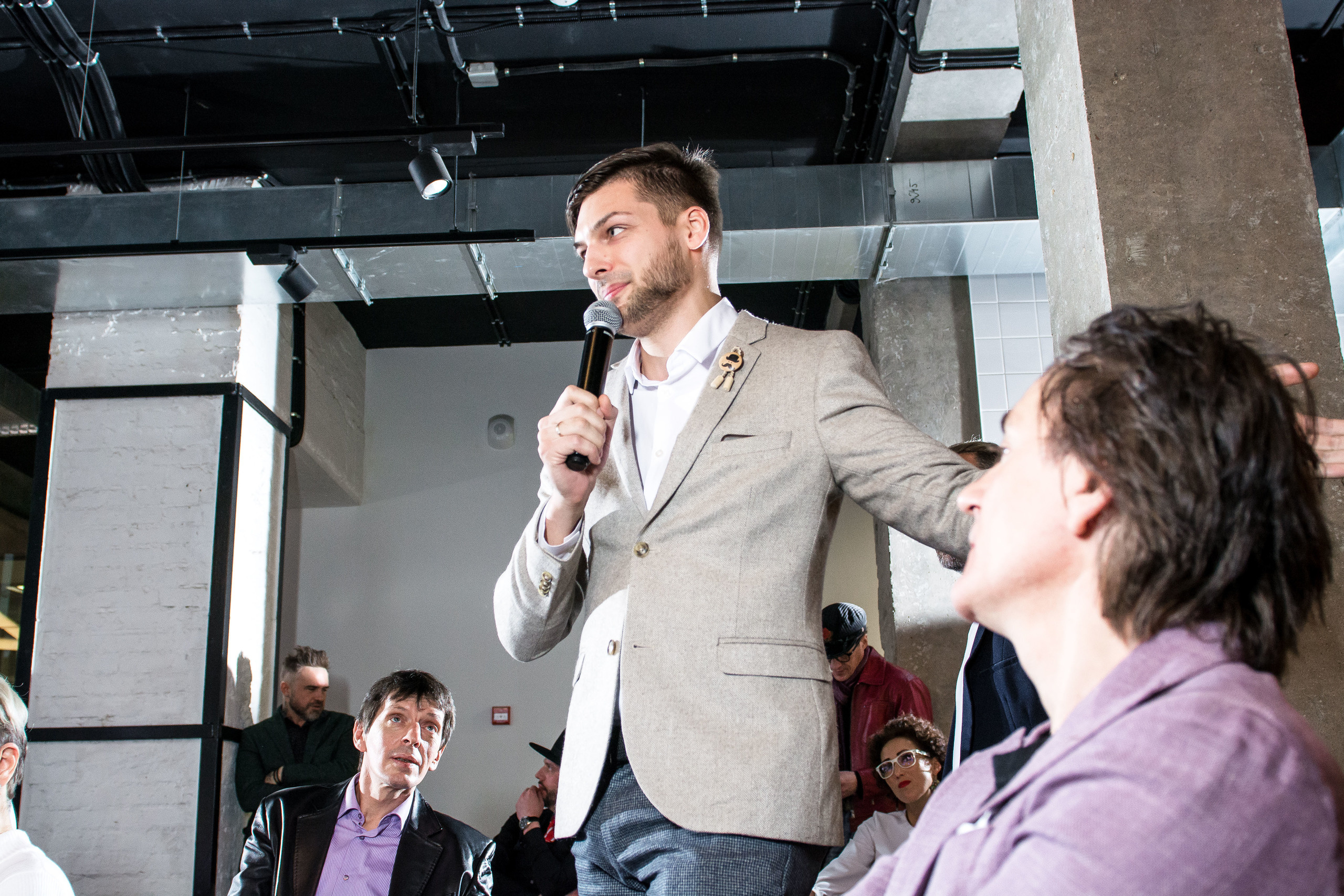 Ты мне — я тебе!. Вадим Зименков