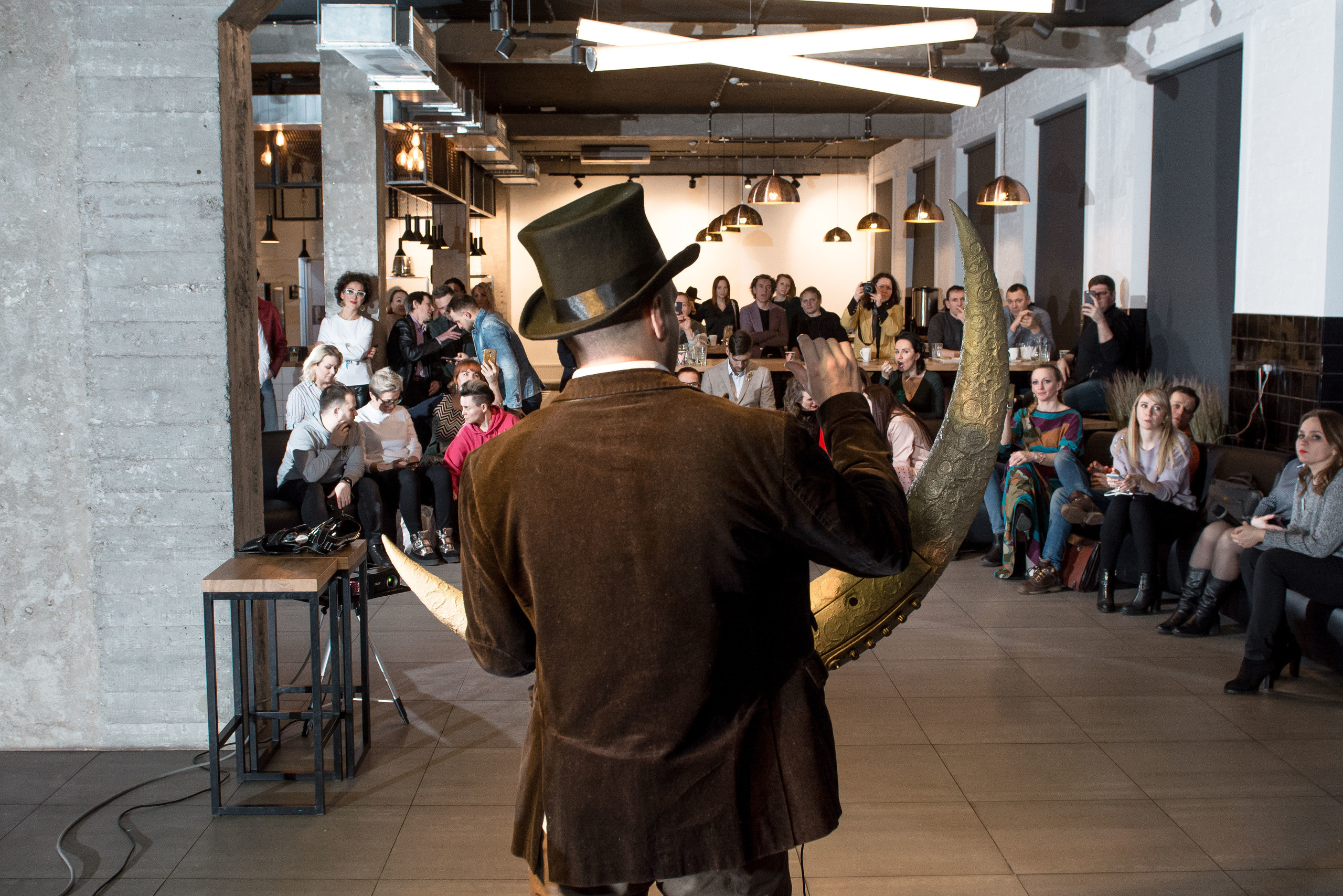 Ты мне — я тебе!. Вадим Зименков