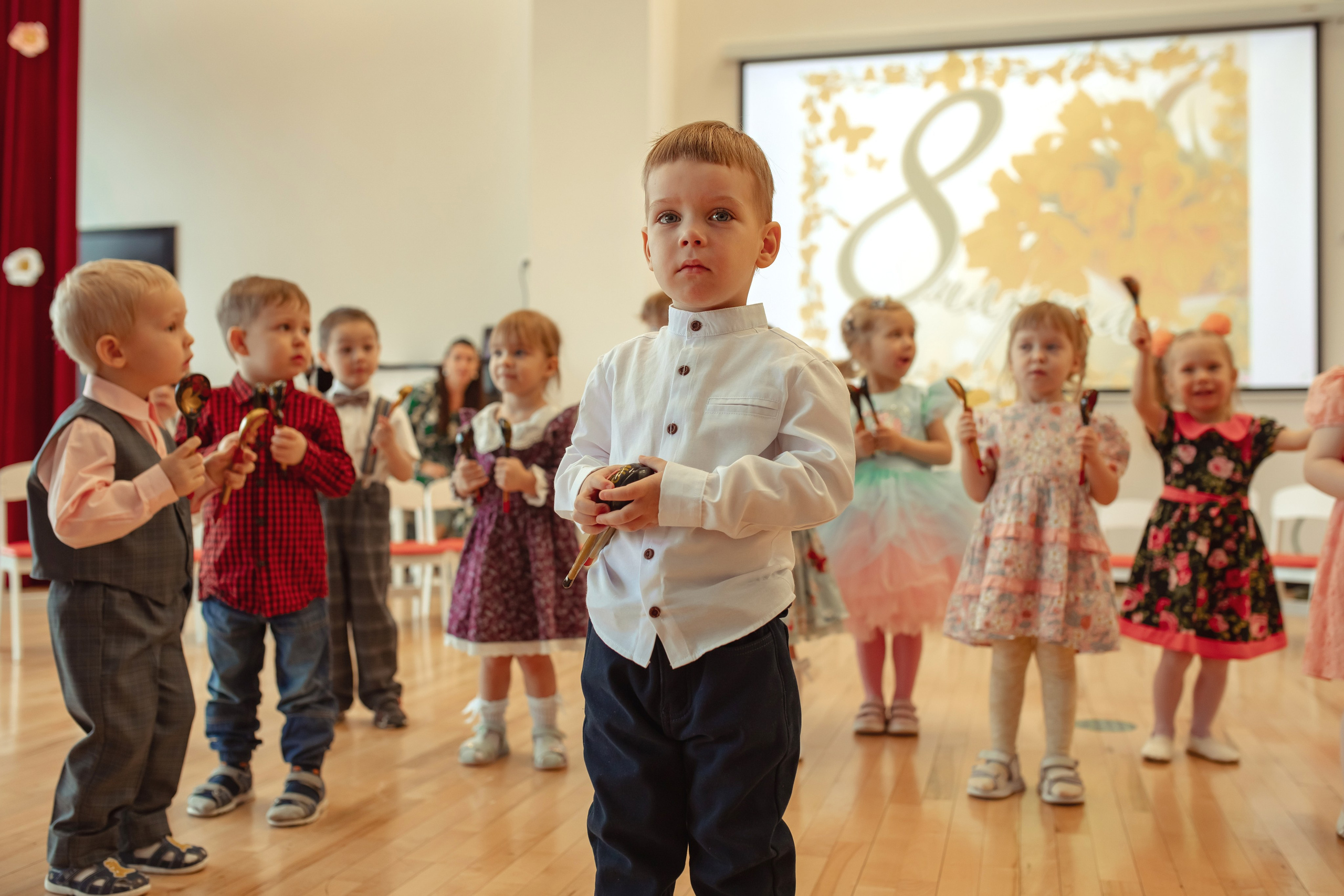 Праздник весны в детском саду. Семейный и детский фотограф в Москве Дорогова Екатерина