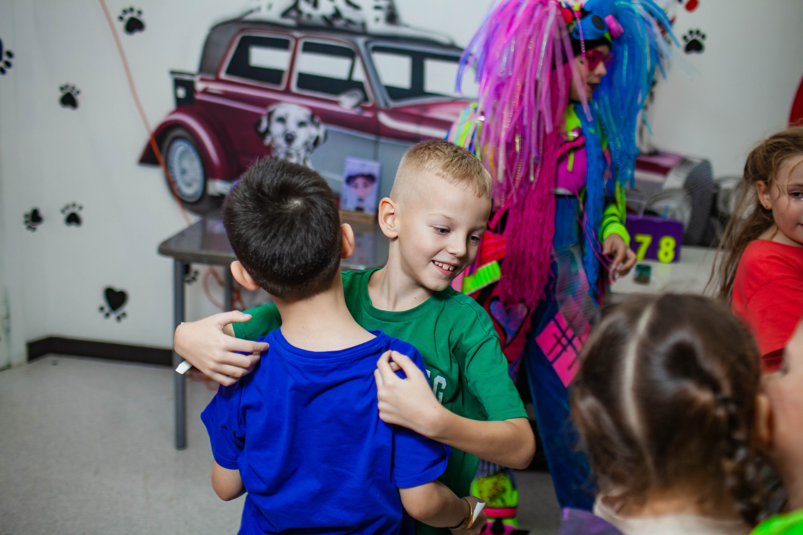 Неон Челендж День рождения Ярослава. Детский и семейный фотограф в Санкт-Петербурге Елизавета Сорокина
