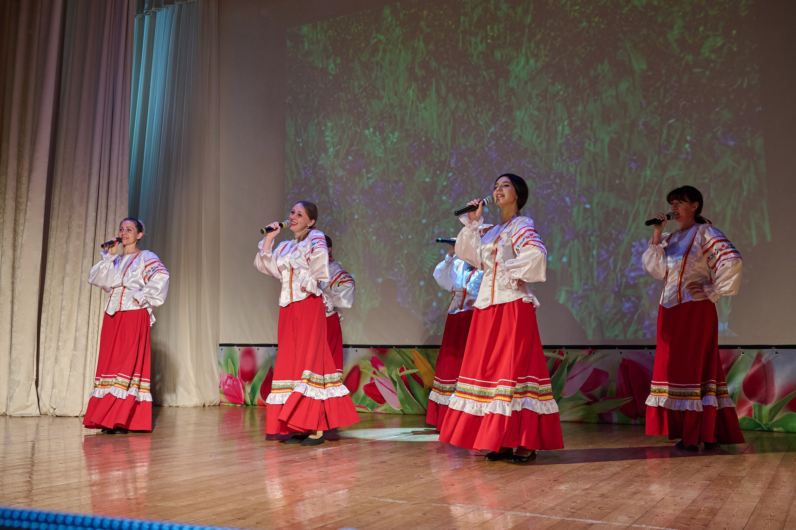 День матери. Кабардинка. Жизнь курорта Кабардинка в фотографиях