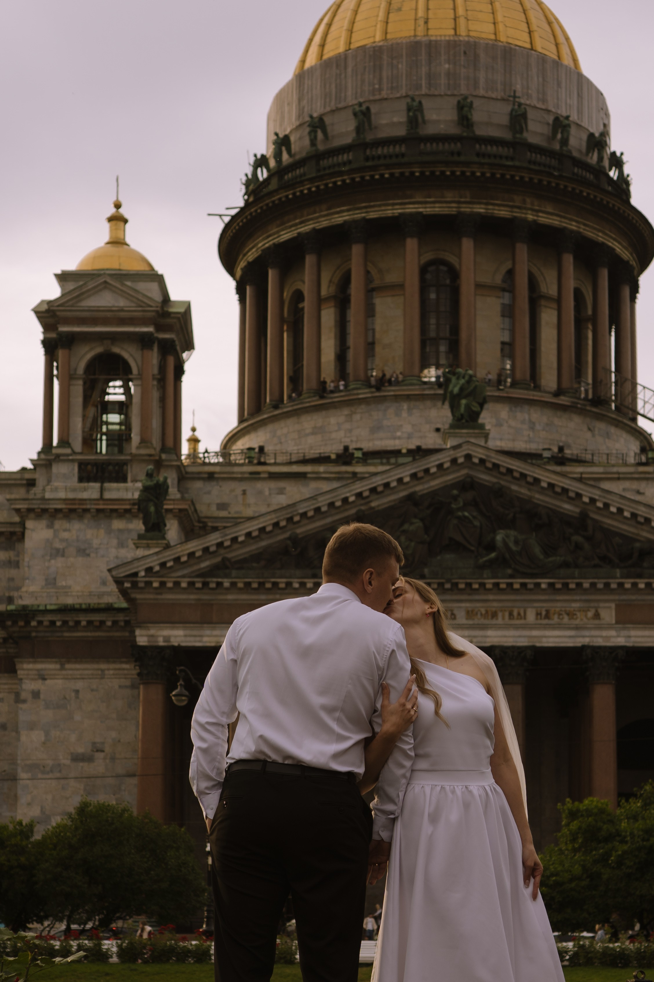 СВАДЕБНАЯ СЬЕМКА С ИСАКИЕВСКИМ СОБОРОМ, АСТОРИЯ И ЗАКОНОДАТЕЛЬНОЕ СОБРАНИЕ. Профессиональный фотограф, Санкт-Петербург — Виктория Богомолова