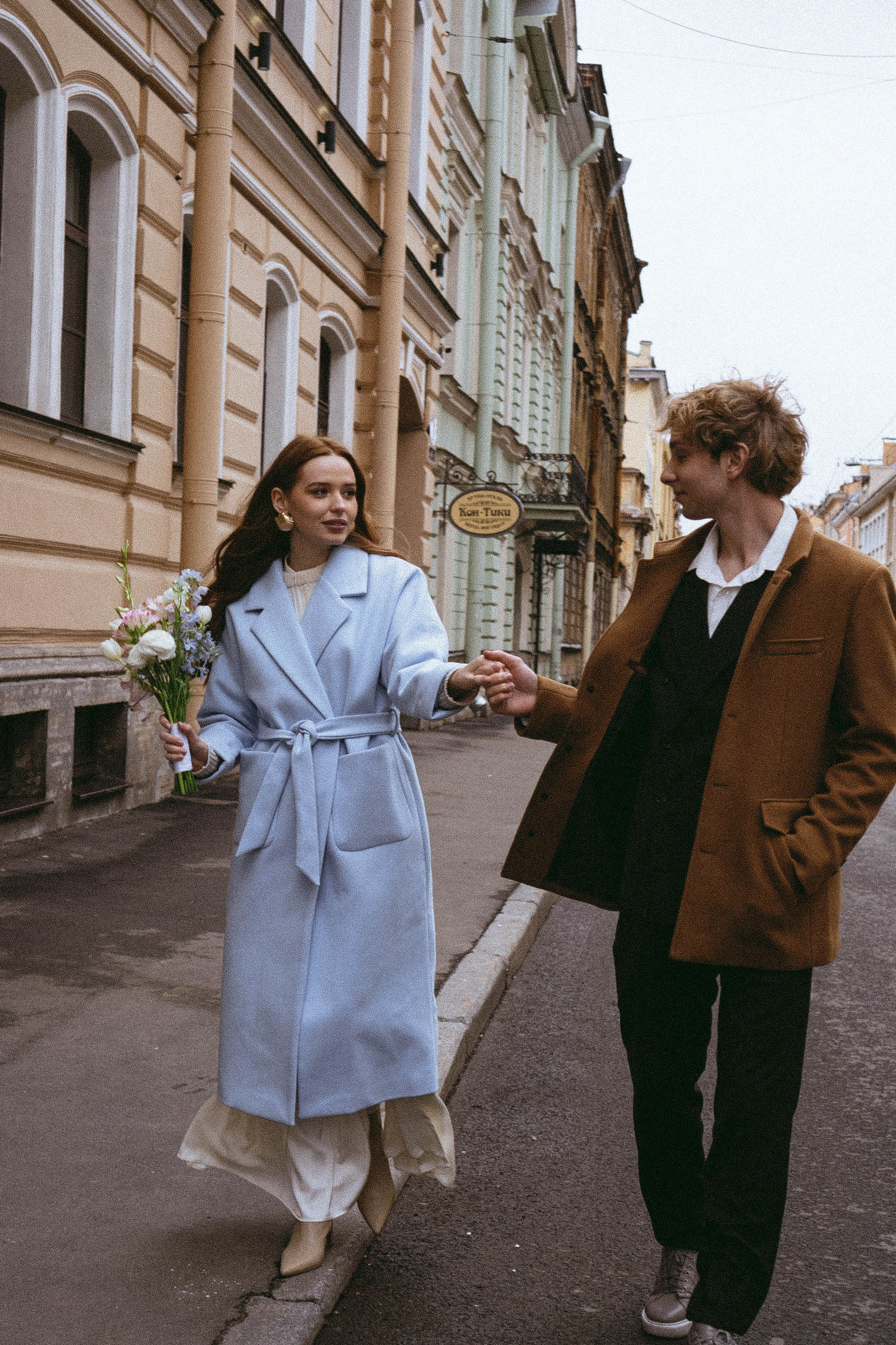 СВАДЕБНАЯ СЬЕМКА В ОТЕЛЕ. СБОРЫ ЖЕНИХА И НЕВЕСТЫ И ТАКЖЕ ТОР И ПОДГОТОВКА К ПРОГУЛКЕ И ПРОГУЛКА ПО ПЕТРОГРАДКЕ. Профессиональный фотограф, Санкт-Петербург — Виктория Богомолова