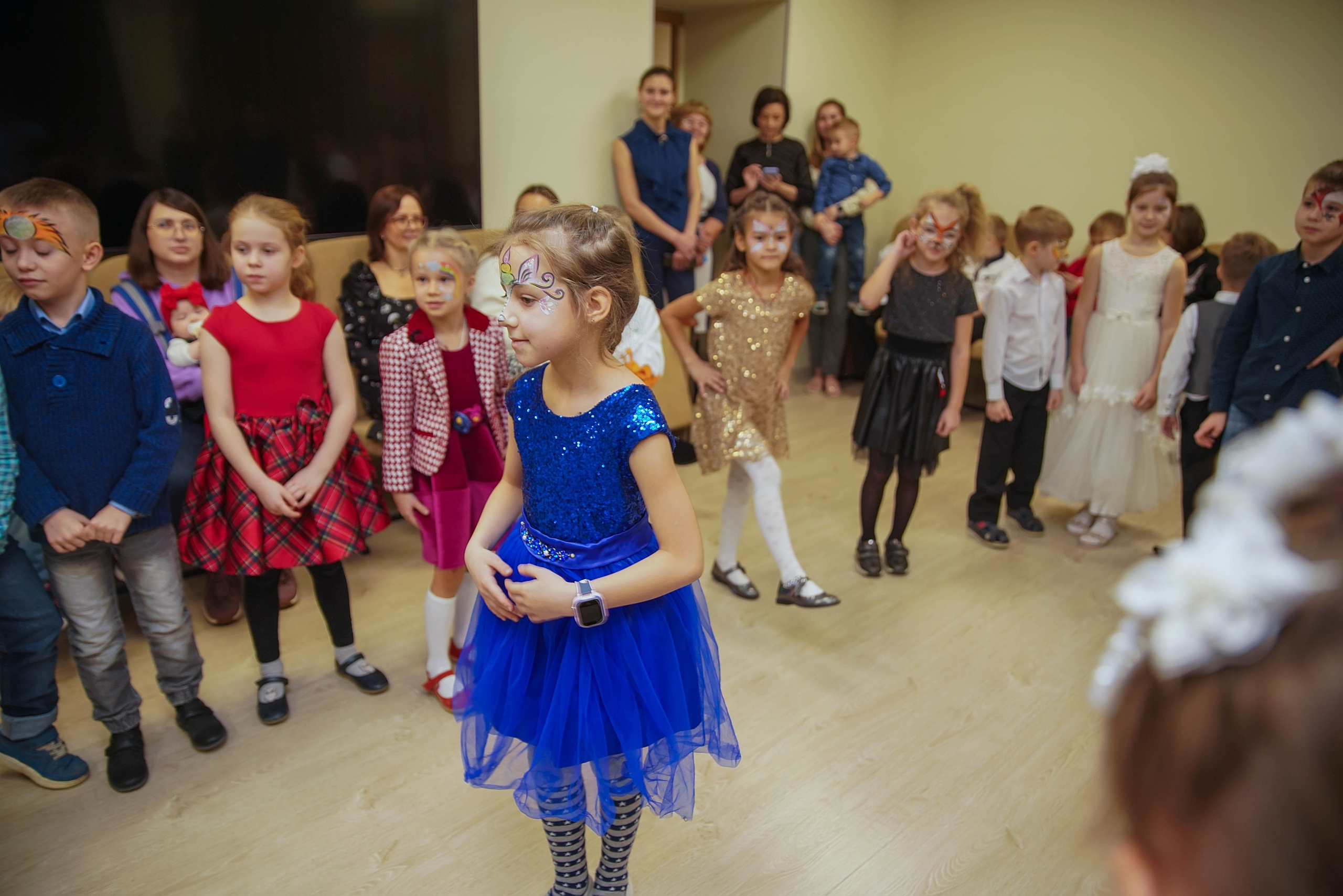 Елка НБД банк. Семейный и детский фотограф в Нижнем Новгороде