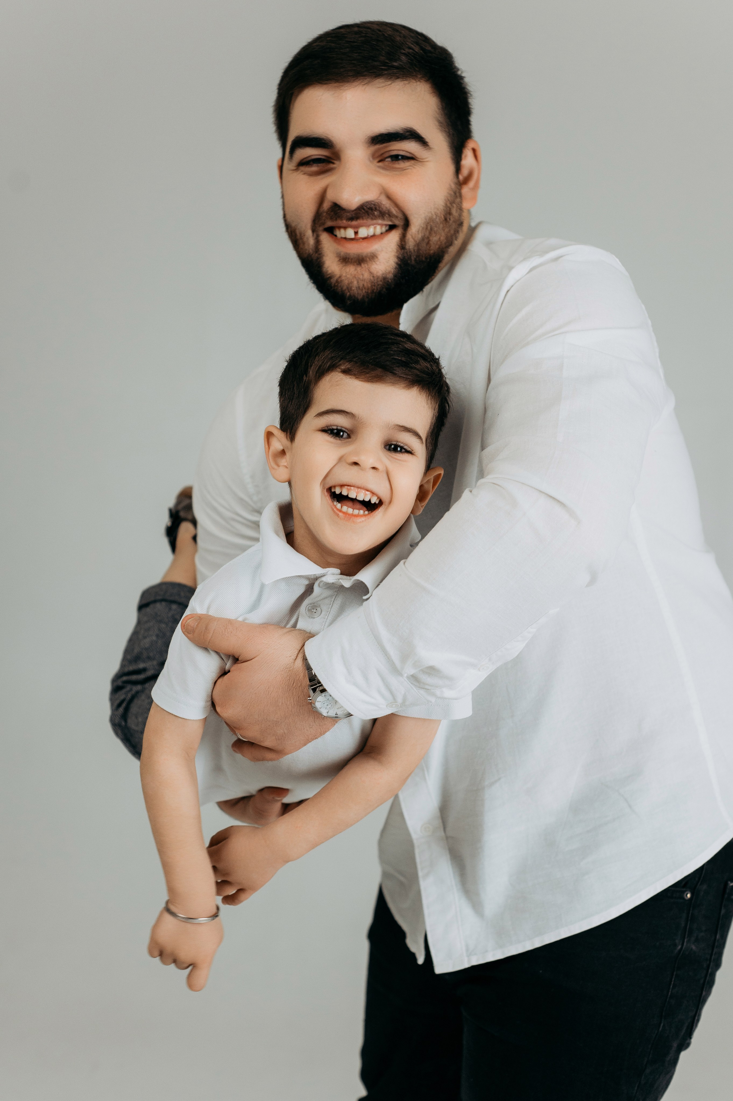 Семейная фотосессия на циклораме. Семейный и свадебный фотограф в Санкт-Петербурге Юлия Мельникова