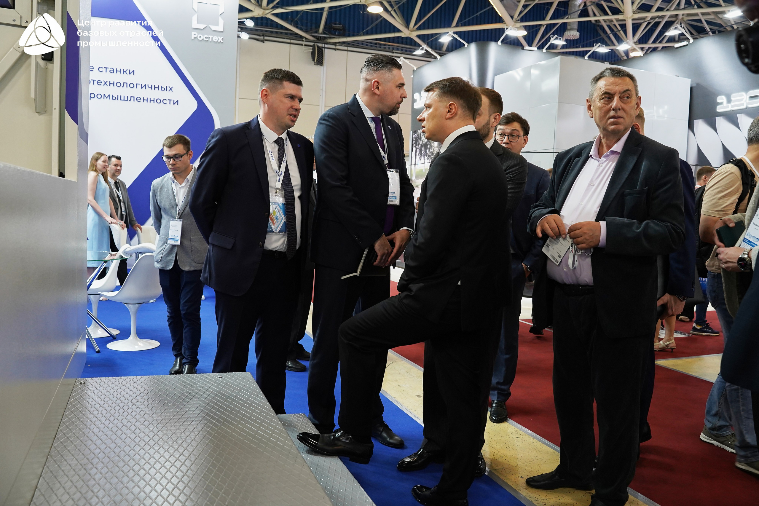 ЭКСПОЦЕНТР Алиханов. Фотограф