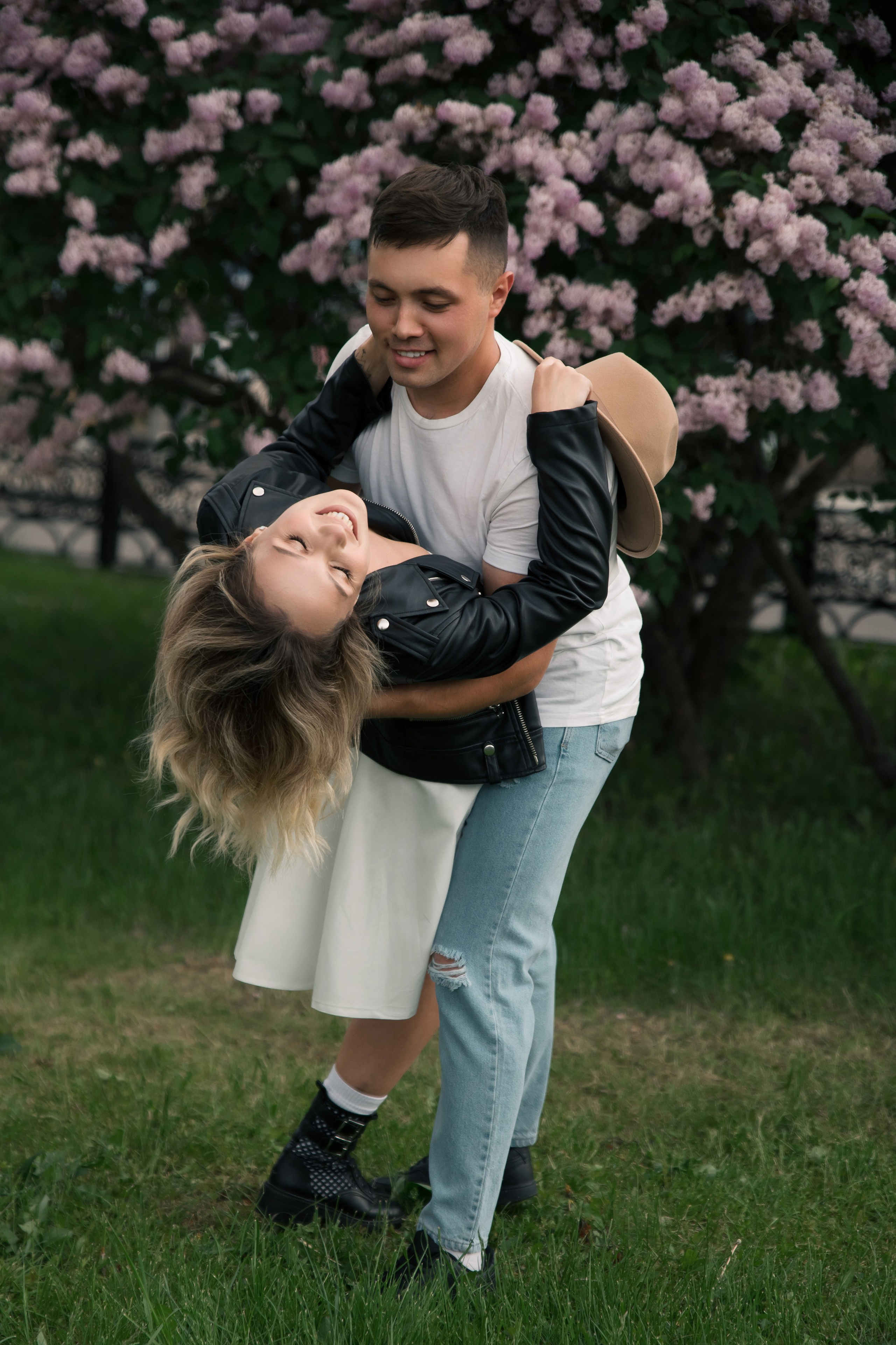 Love story сирень Ульяна и Никита. Саенко Людмила Фотограф из Тулы