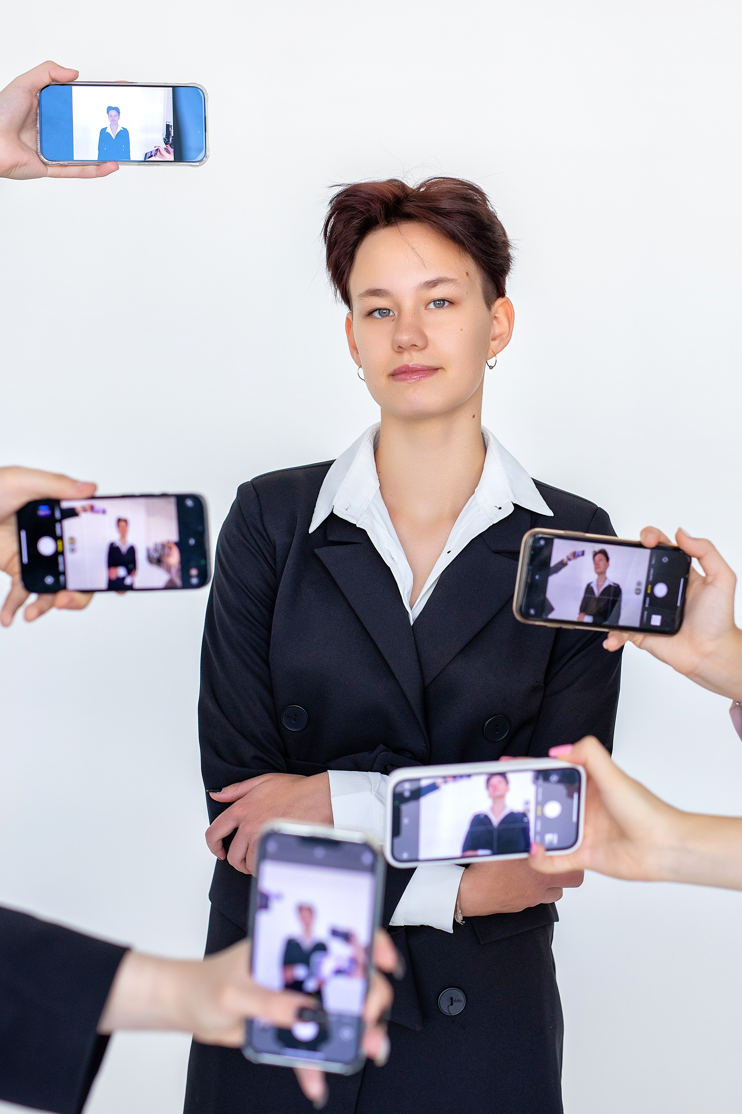 ФГБОУ ВО «Тихоокеанский государственный медицинский университет», 11-б класс. Стильный выпускной альбом Владивосток фотограф Вероника Мигачева