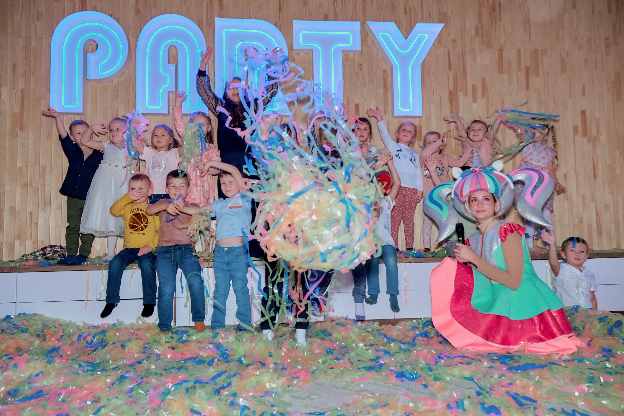 PARTY. Фотограф в Екатеринбурге Наталия Нарышкина, бизнес контент, танец