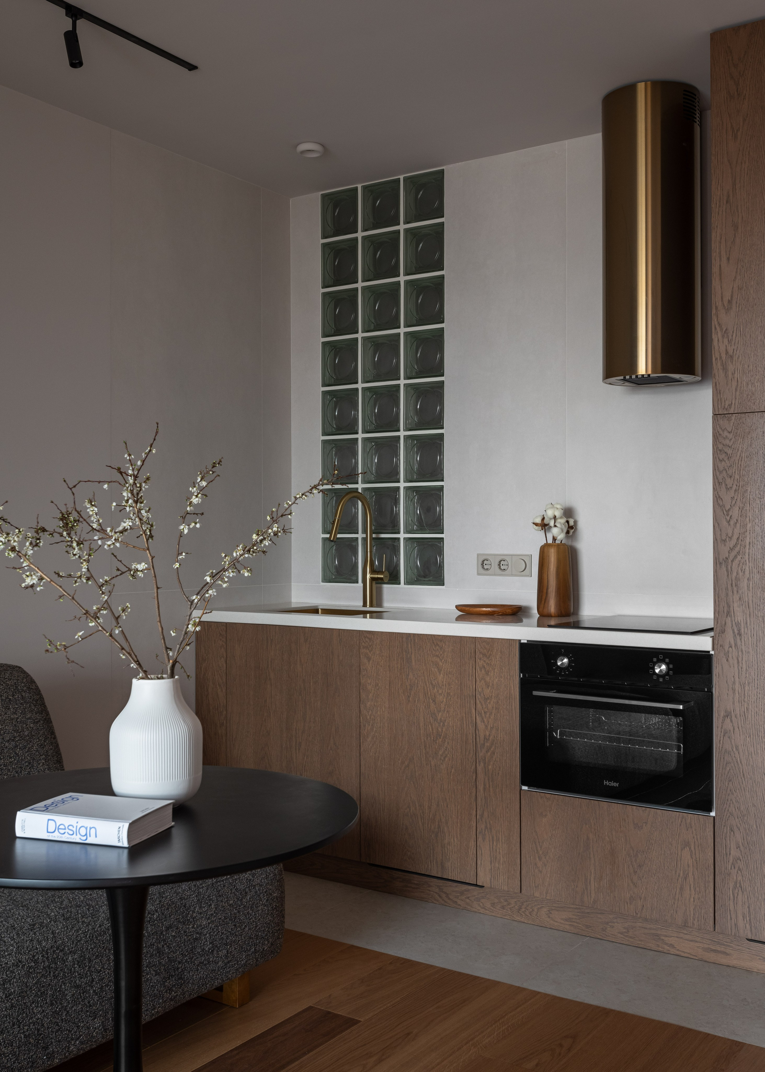 Ботаническая_ул_29. Вячеслав Лазарев фотографирую интерьеры