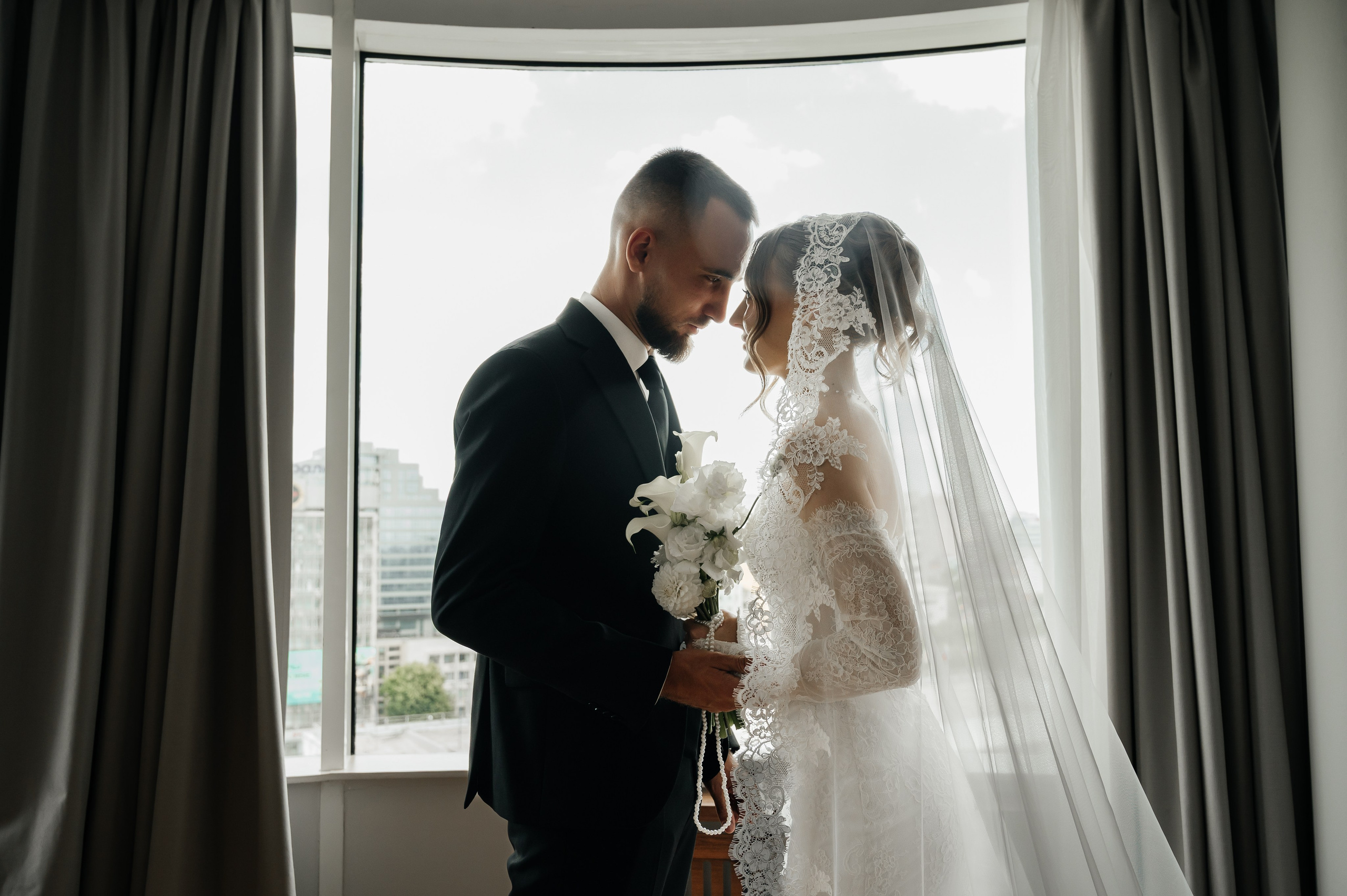 Свадьба (утро в отеле). Свадебный и семейный фотограф в Краснодаре Алина Мельник