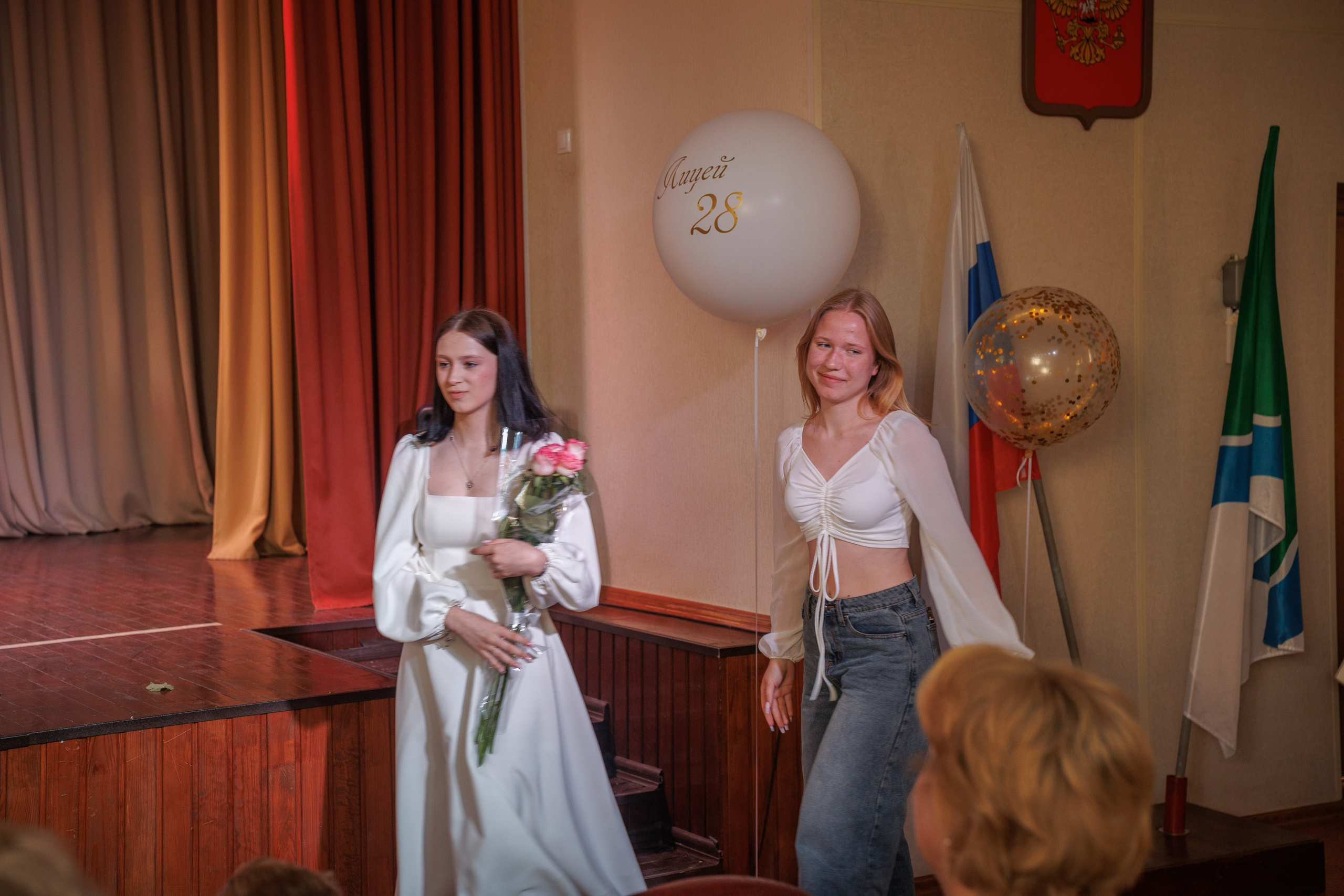 Вручение аттестатов. Свадебный и семейный фотограф в Новосибирске Ирина Дорошкова