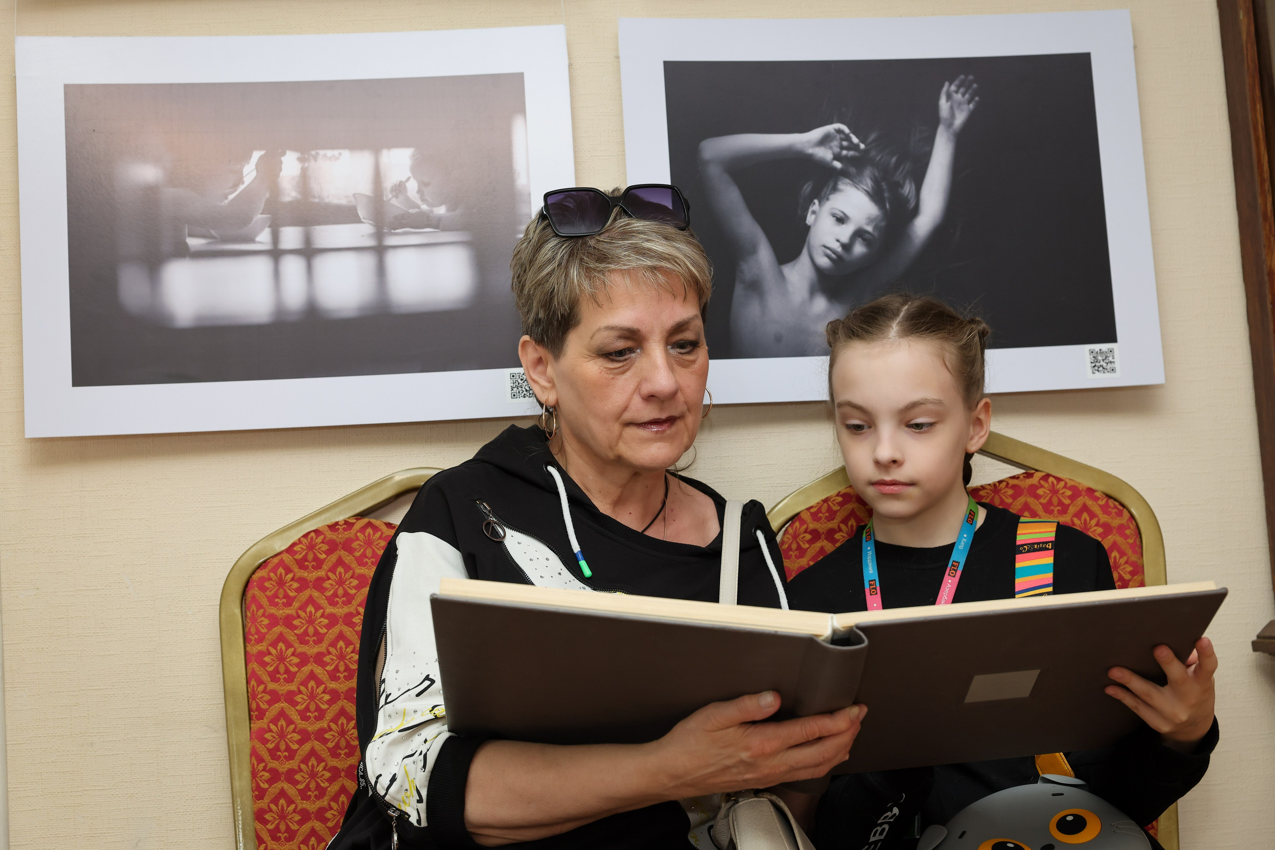 Фотовыставка к 1 июня 2025 «Мир детства». Детский и семейный фотограф в Павлодаре Оксана Солей. Школа моделей