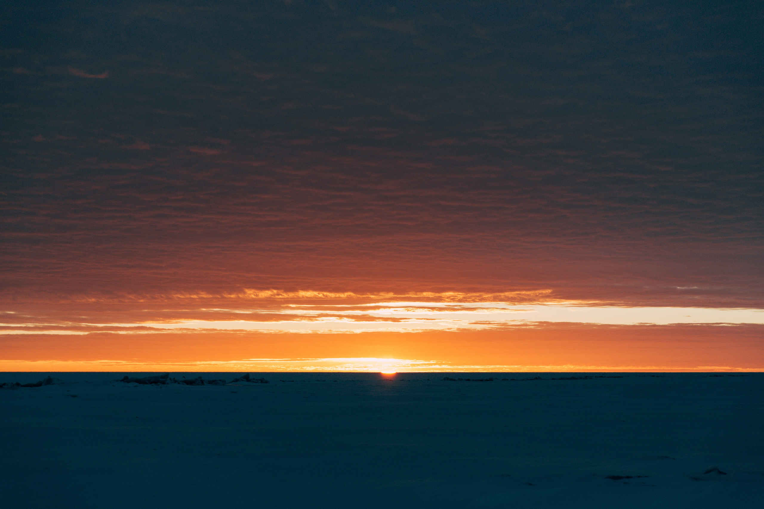 Идеи для фотосессии в СПб: Финский залив на закате (портреты)