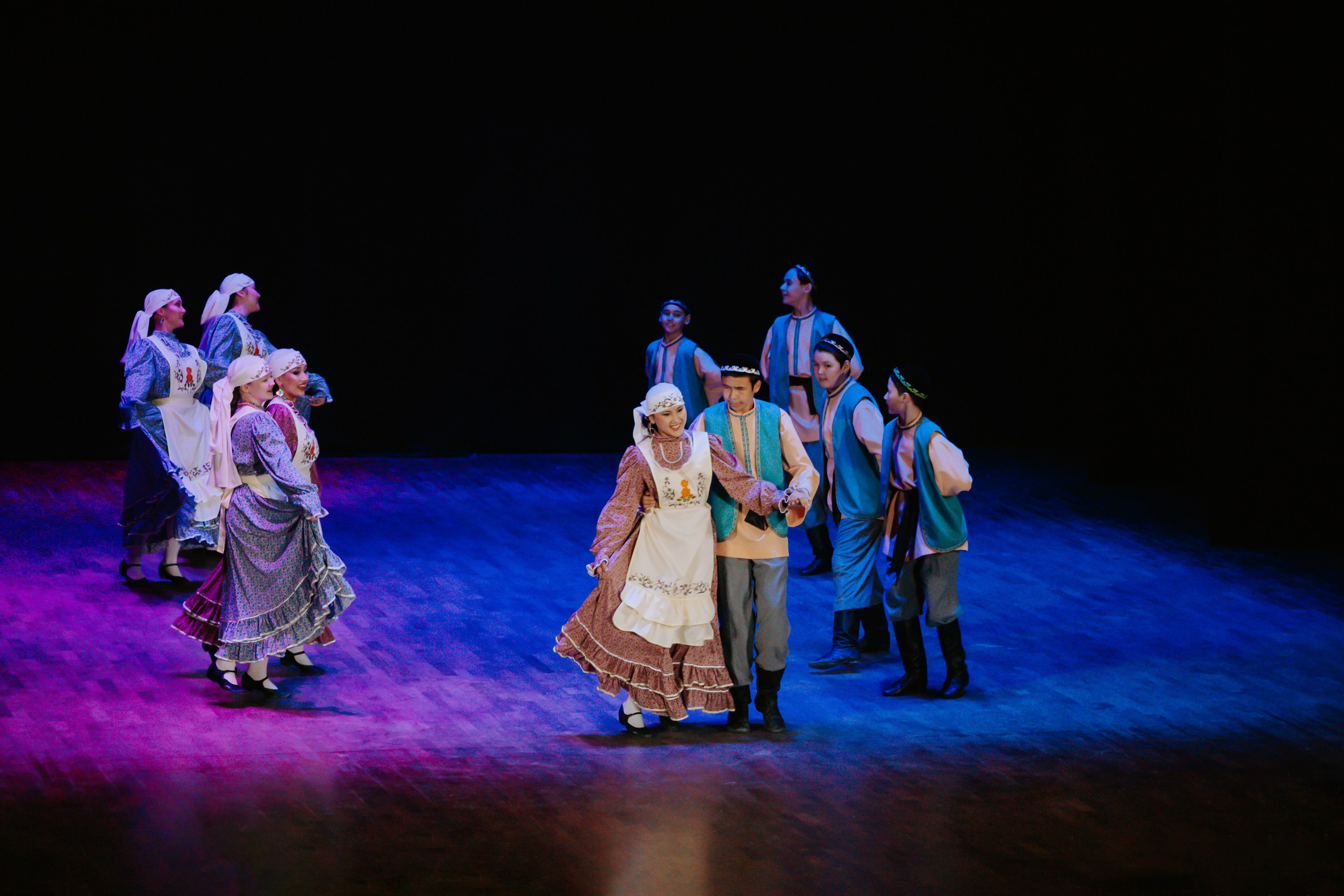 «Уральский сувенир». Концерт танцевальной студии. Фотограф в Челябинске Ополихина Анна