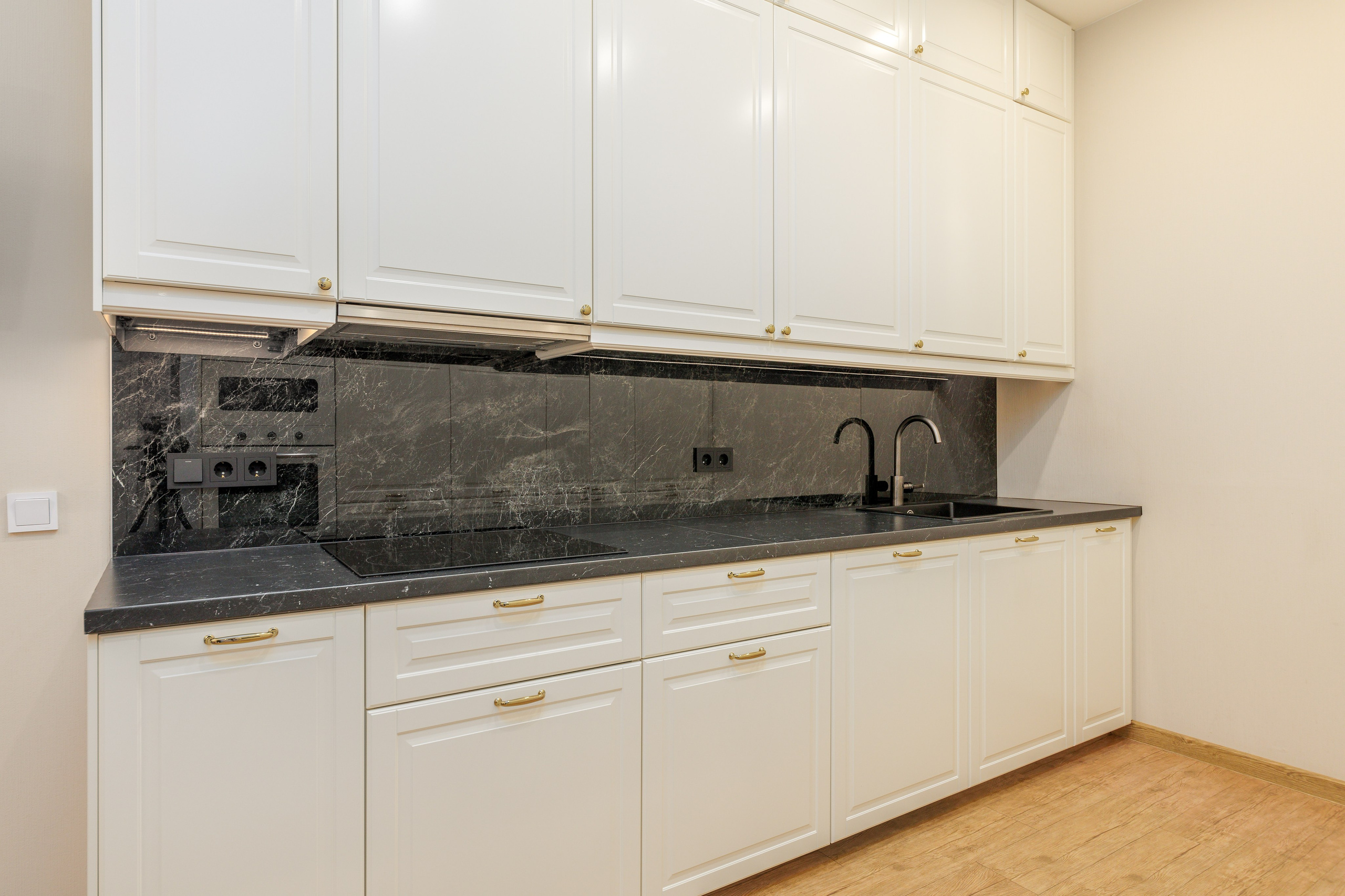 Трёхкомнатная квартира, Морской пр-кт