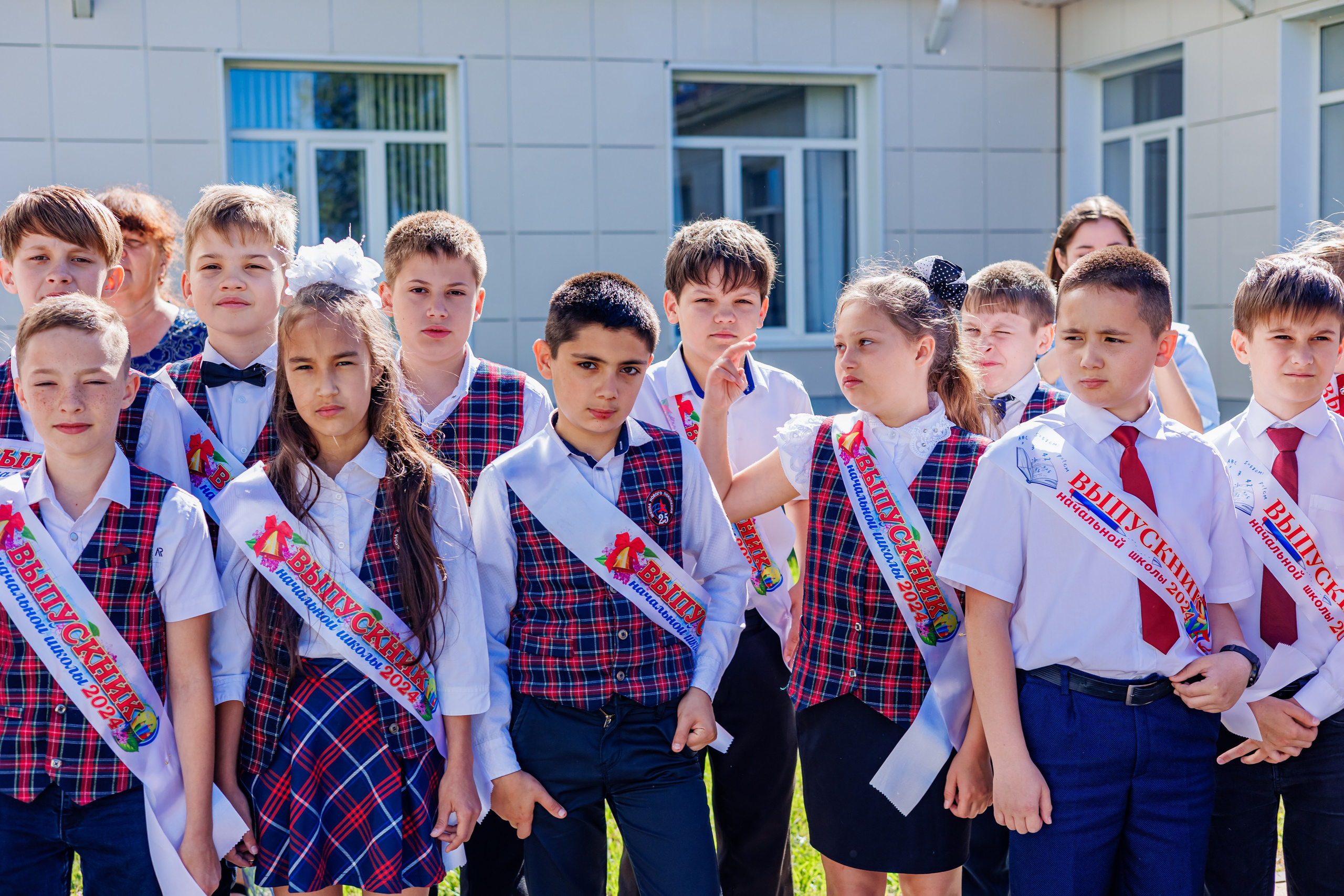 Выпуск 4а 25школа'24 год. Свадебный и семейный фотограф в Армавире