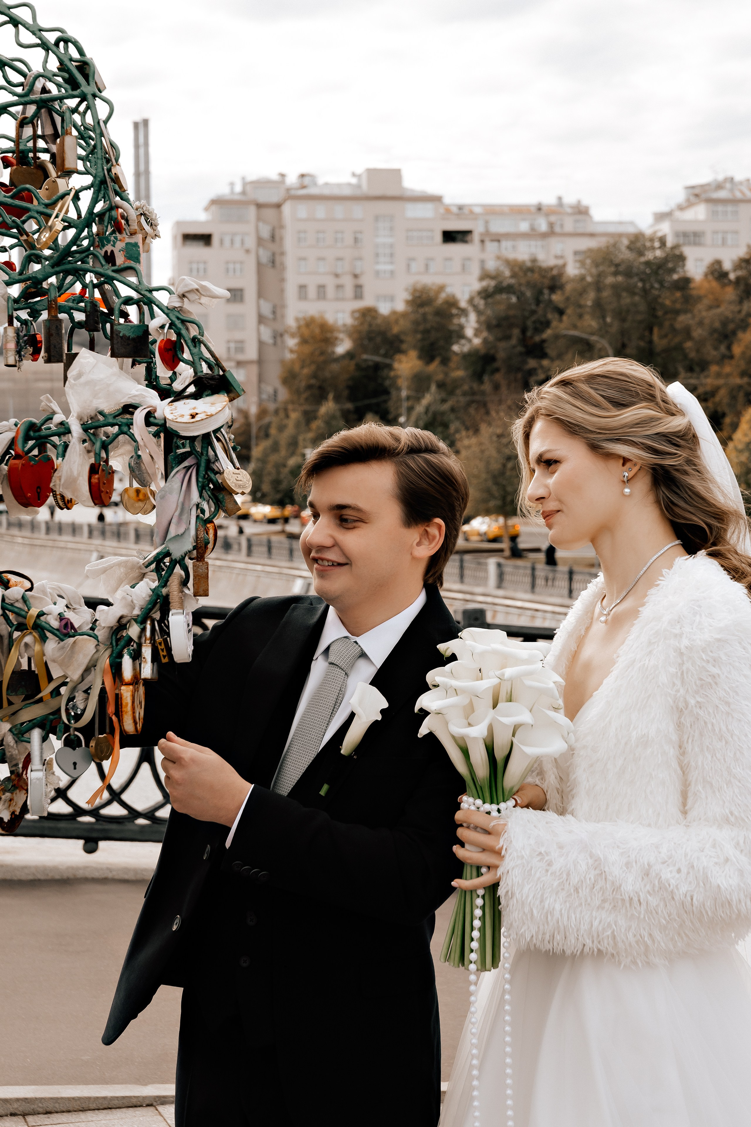 Свадьба «Парк Горького» Артём-Юлия. Свадебный/Портретный фотограф снимаю в Москве