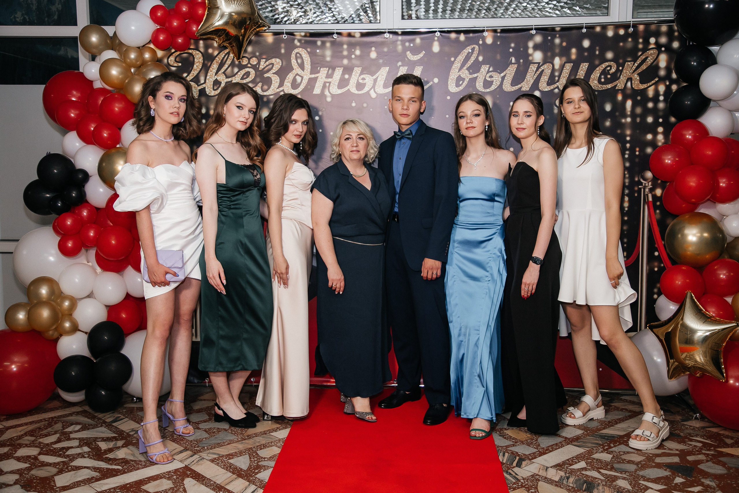 Выпускной. Креативный и женский Фотограф Омске Наталья Лебедева