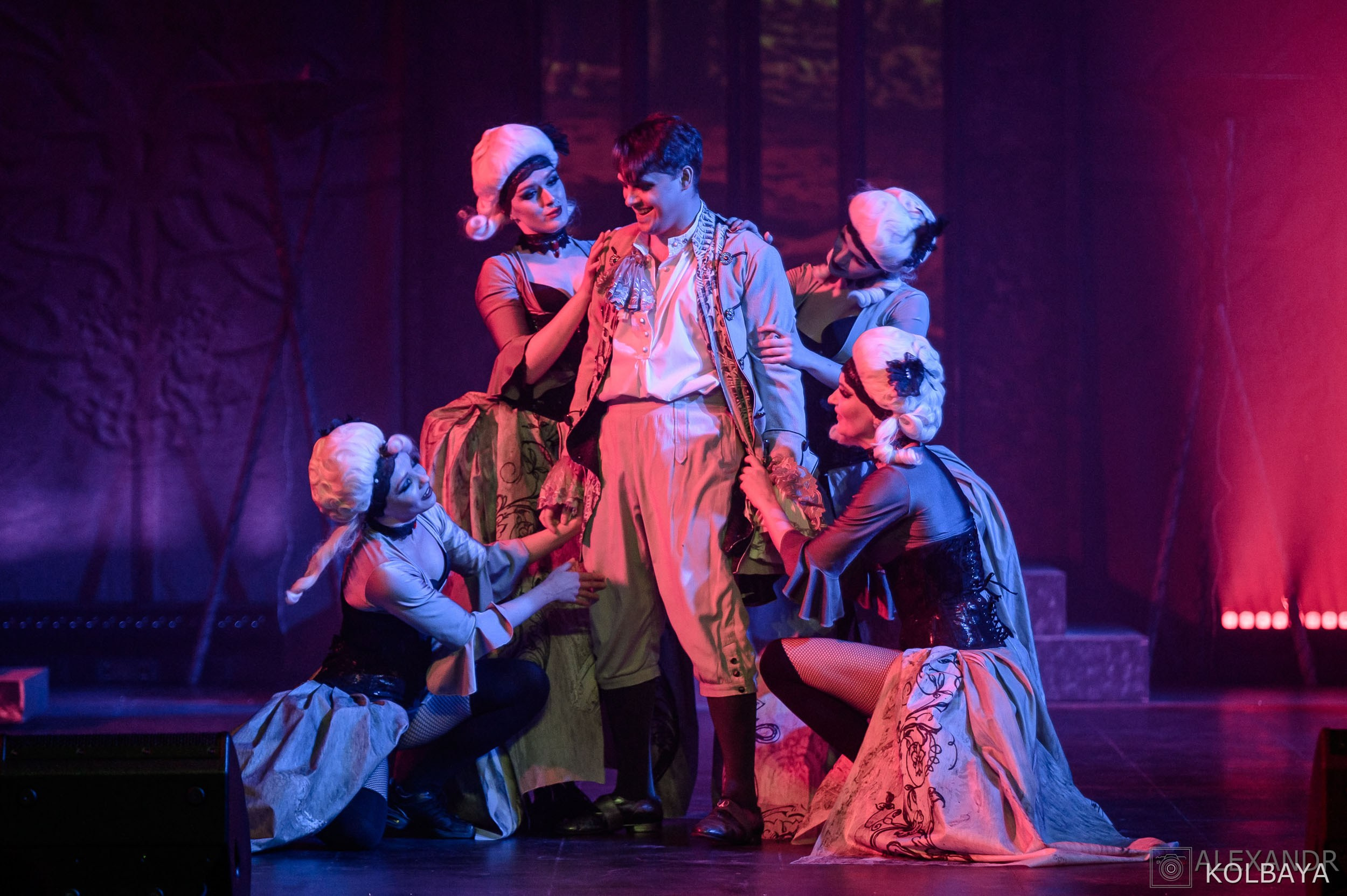 Опасные связи. Концертный и театральный репортажный фотограф в Москве Александр Колбая