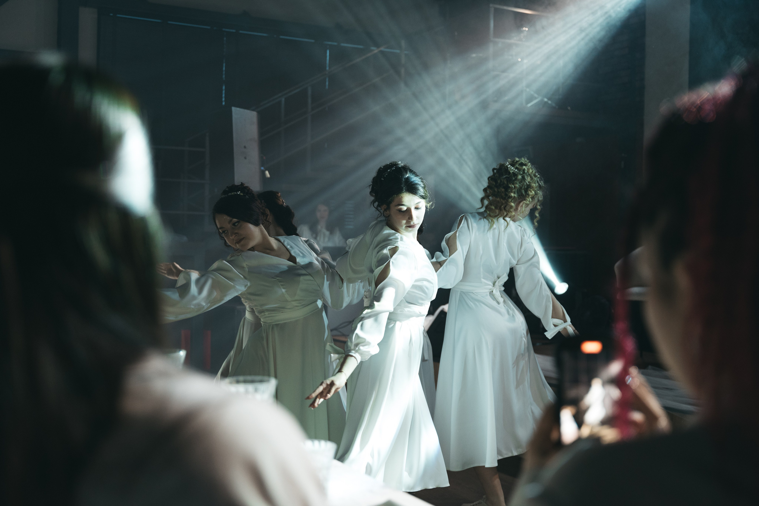 WhiteRoom Pre-wedding. Репортажный и свадебный фотограф в Сургуте