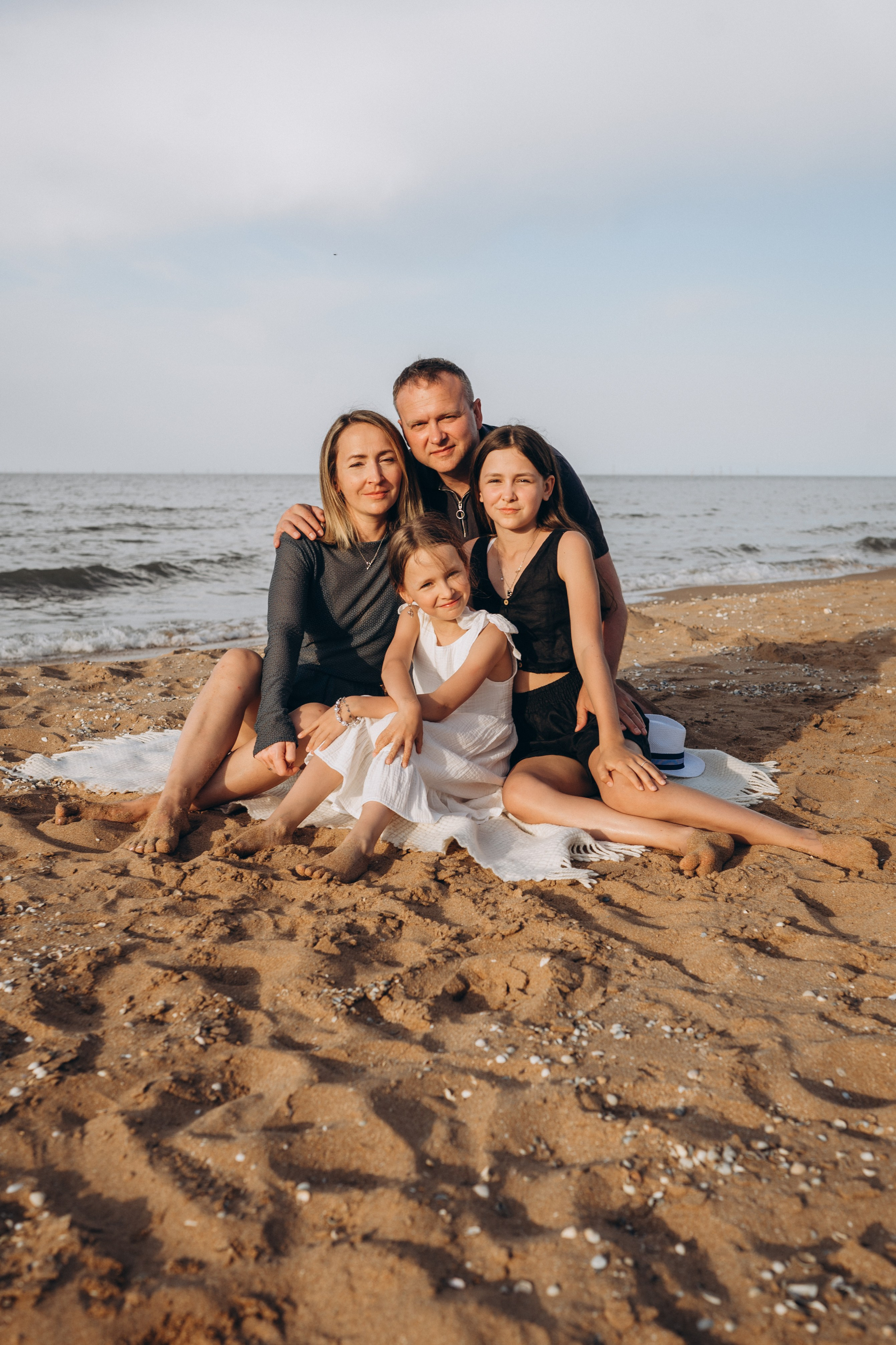 Алексей, Екатерина, Полина и Аня. Фотограф Горбенко Анна