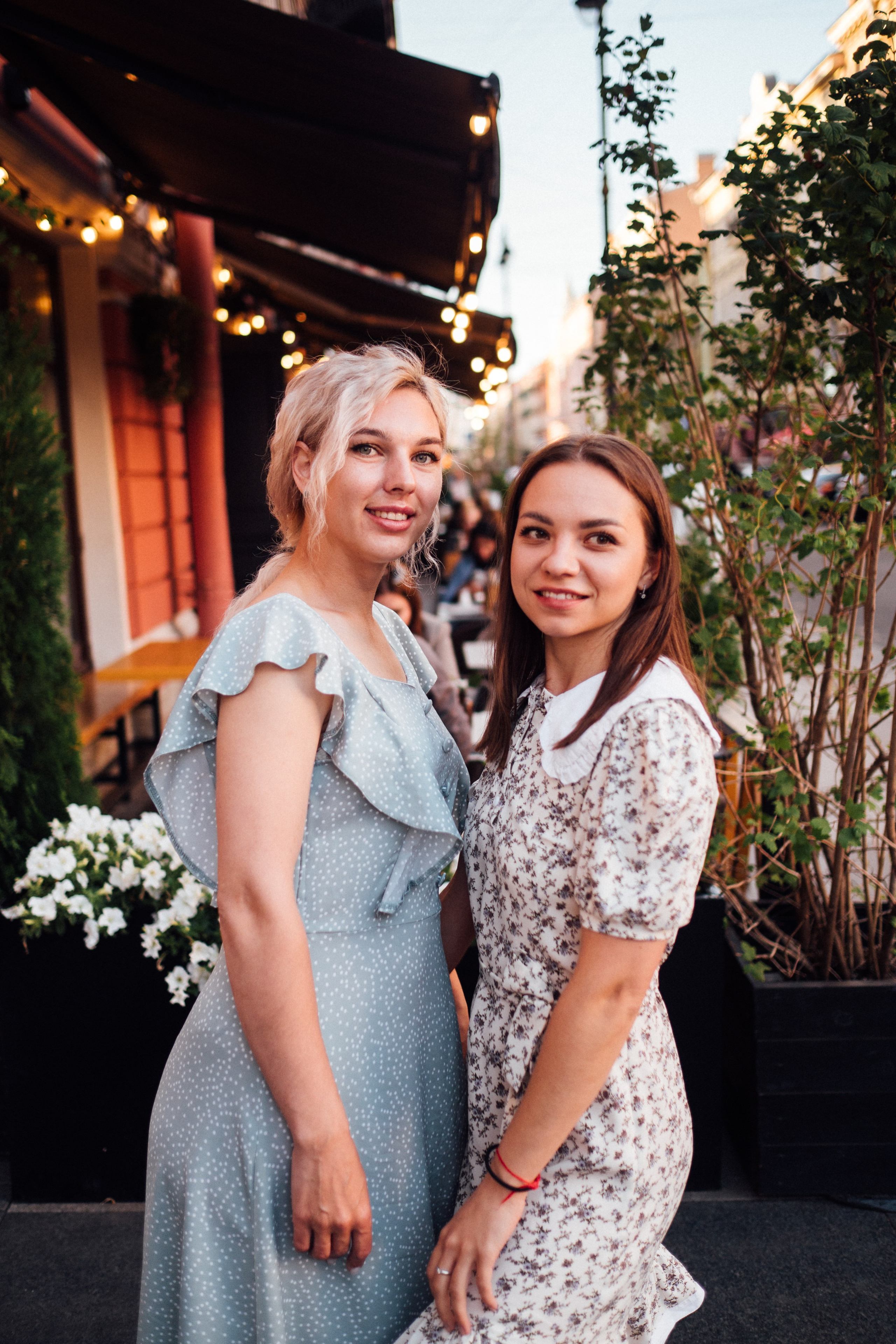 Встреча подруг. Репортажный фотограф в Санкт-Петербурге. Фотограф на мероприятие в СПБ