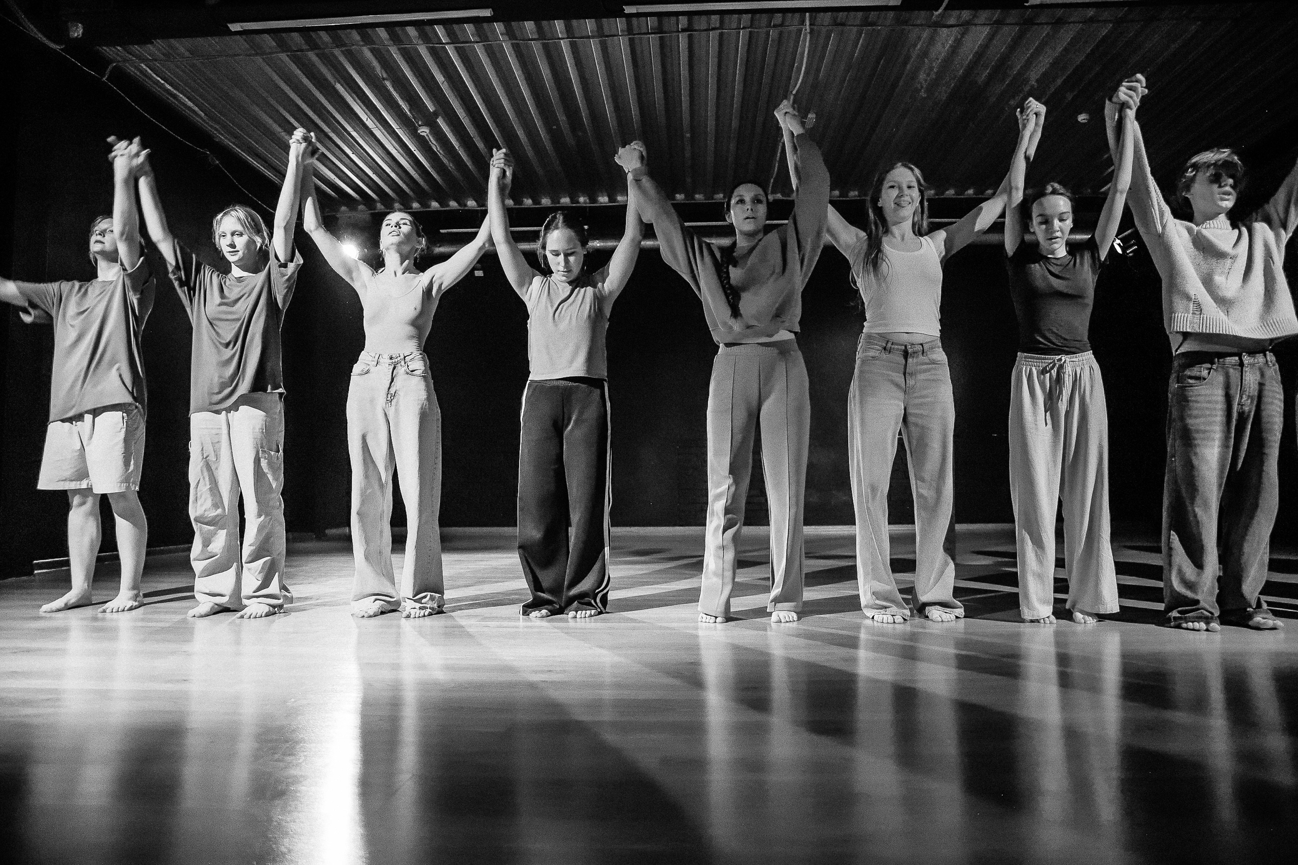 Современный показ Подземка. Небесные ласточки. Фотограф Юлия Мальцева