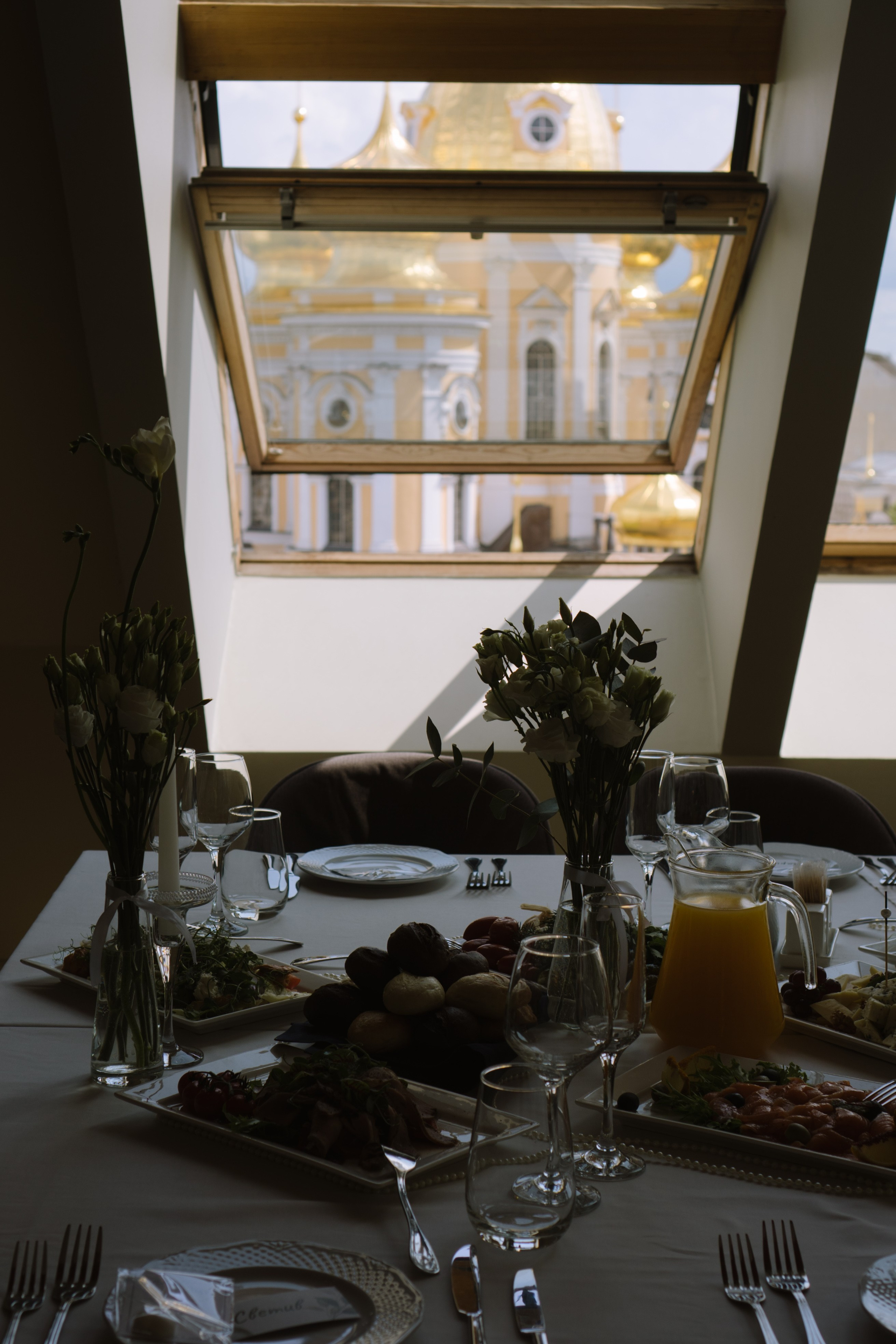 СВАДЕБНЫЙ БАНКЕТ НА ВЛАДИМИРСКОЙ В САНКТ-ПЕТЕРБУРГЕ (КАМЕРНАЯ СВАДЬБА). Профессиональный фотограф, Санкт-Петербург — Виктория Богомолова