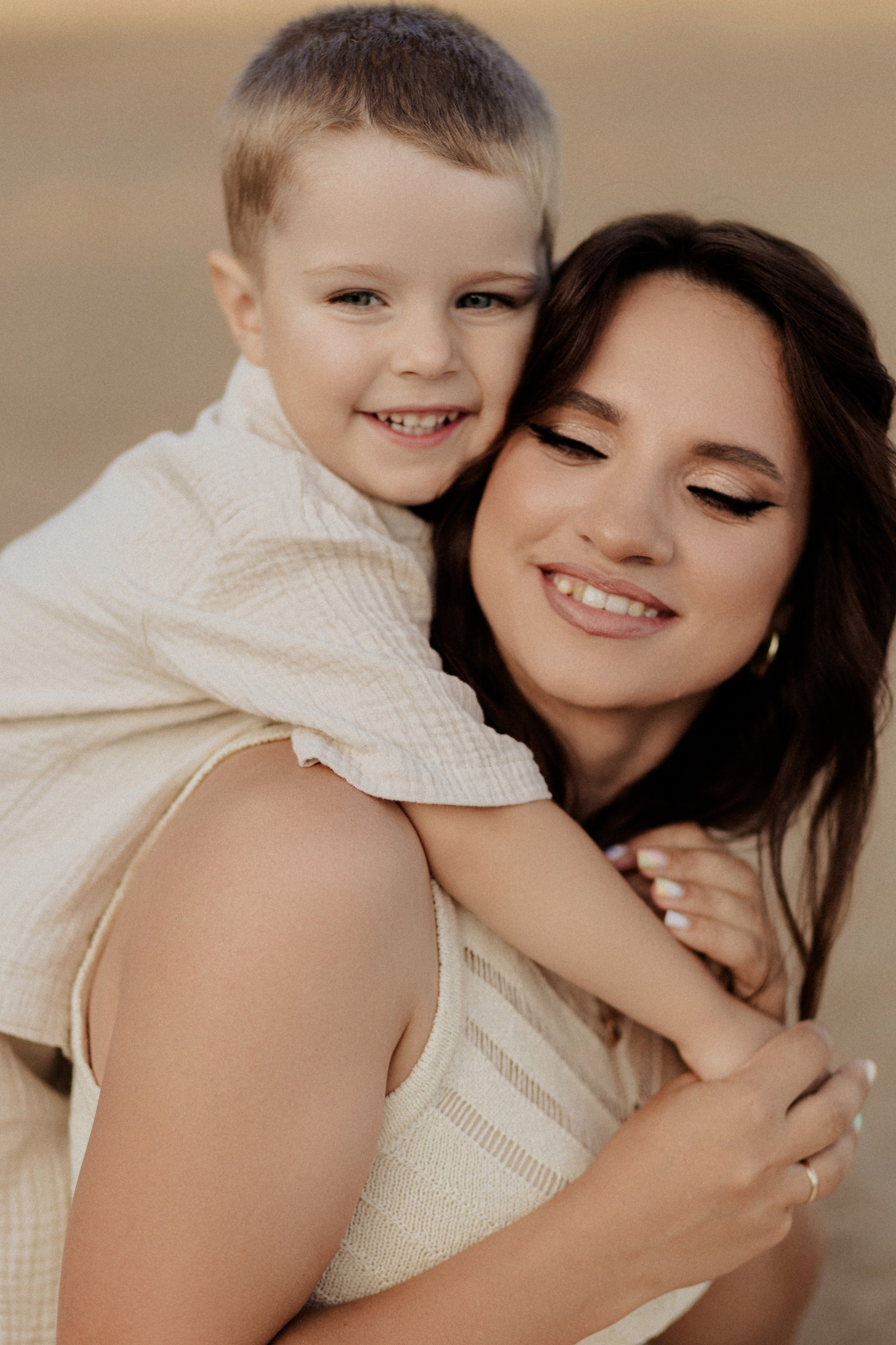 Вова, Лена и Егор. Свадебный фотограф Чайковский