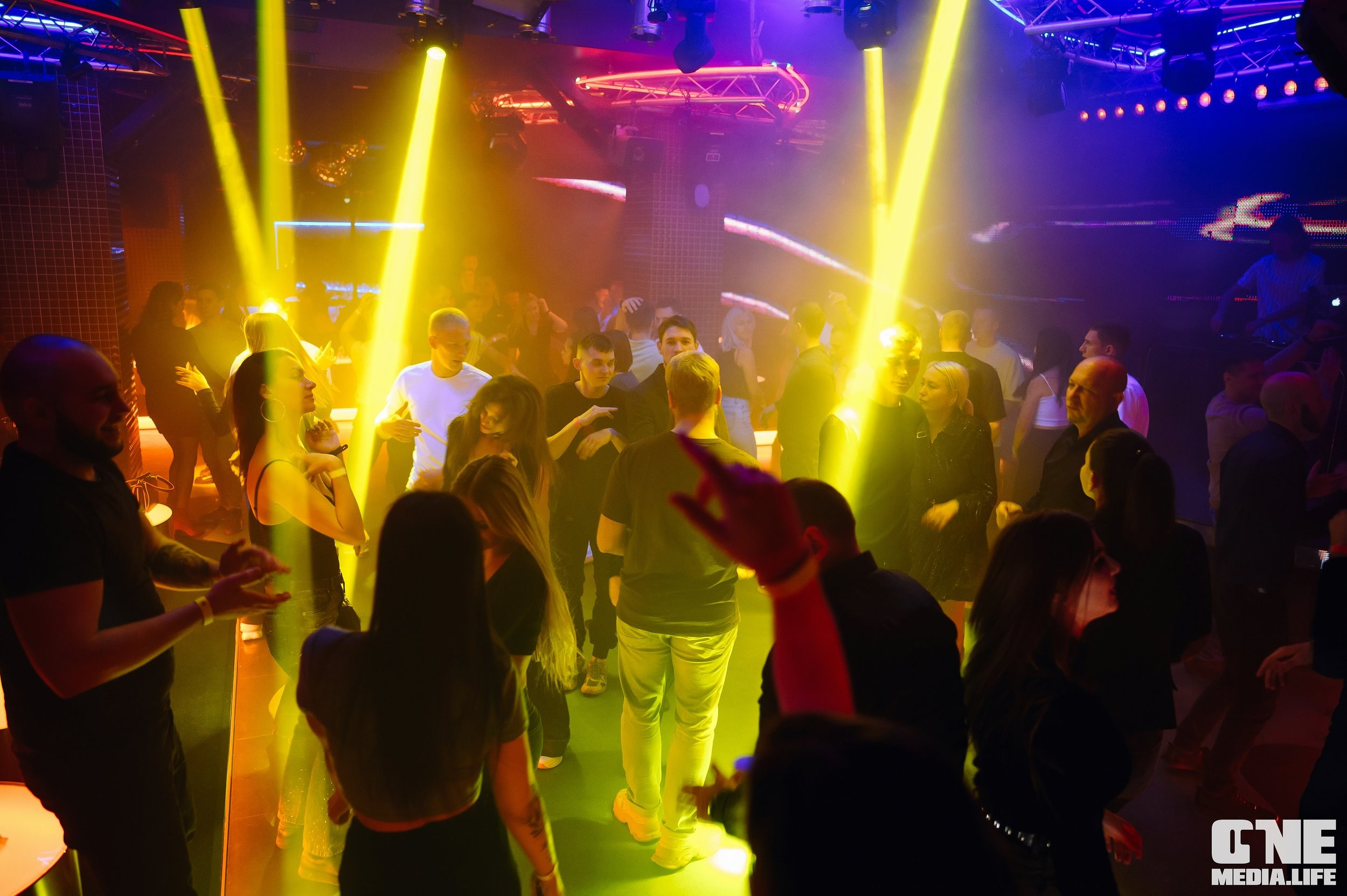 Фоторепортаж из РК Планета. One Media Life: фоторепортажи, фотоотчеты с мероприятий и заведений