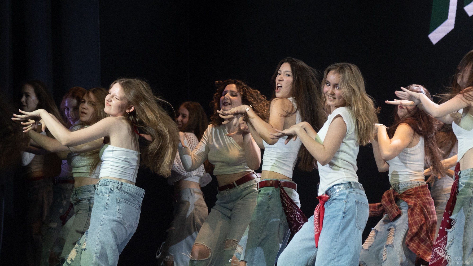 Отчетный концерт студии танца KingStep. Репортажный фотограф в Казани Павел Серпокрылов