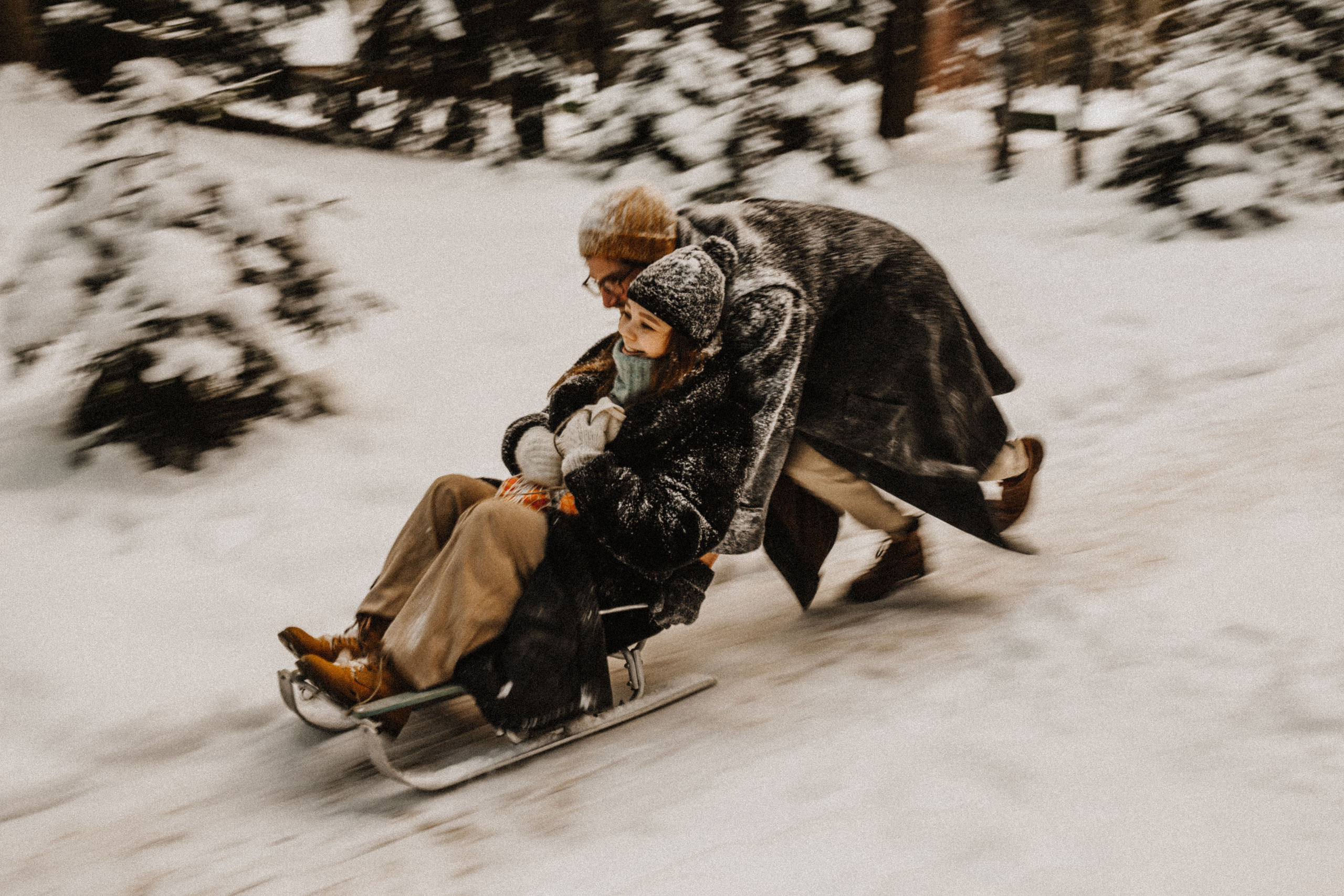 Снежная зимняя лавстори в лесу. Свадебный фотограф в Санкт-Петербурге Анастасия Селиванова