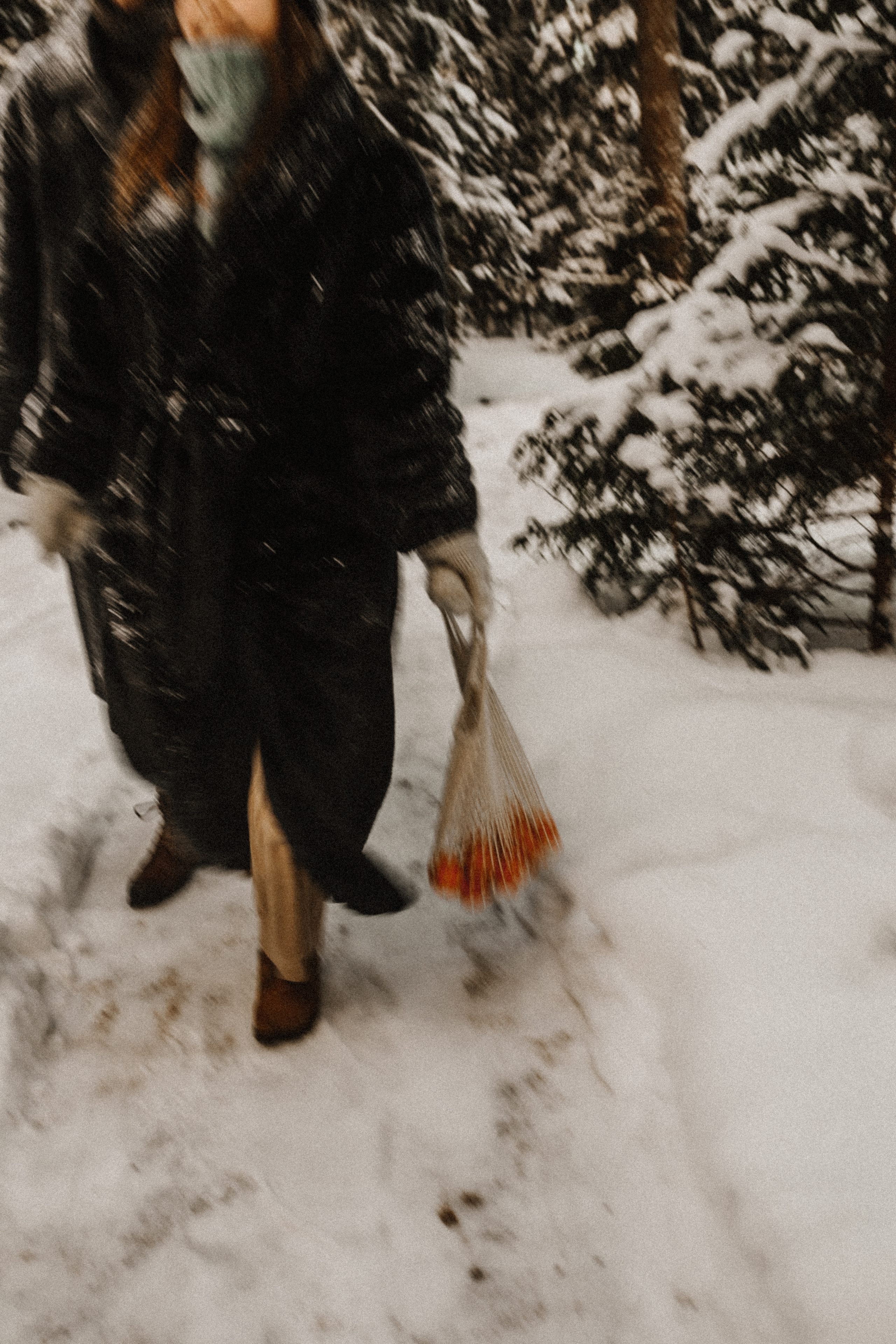 Снежная зимняя лавстори в лесу. Свадебный фотограф в Санкт-Петербурге Анастасия Селиванова
