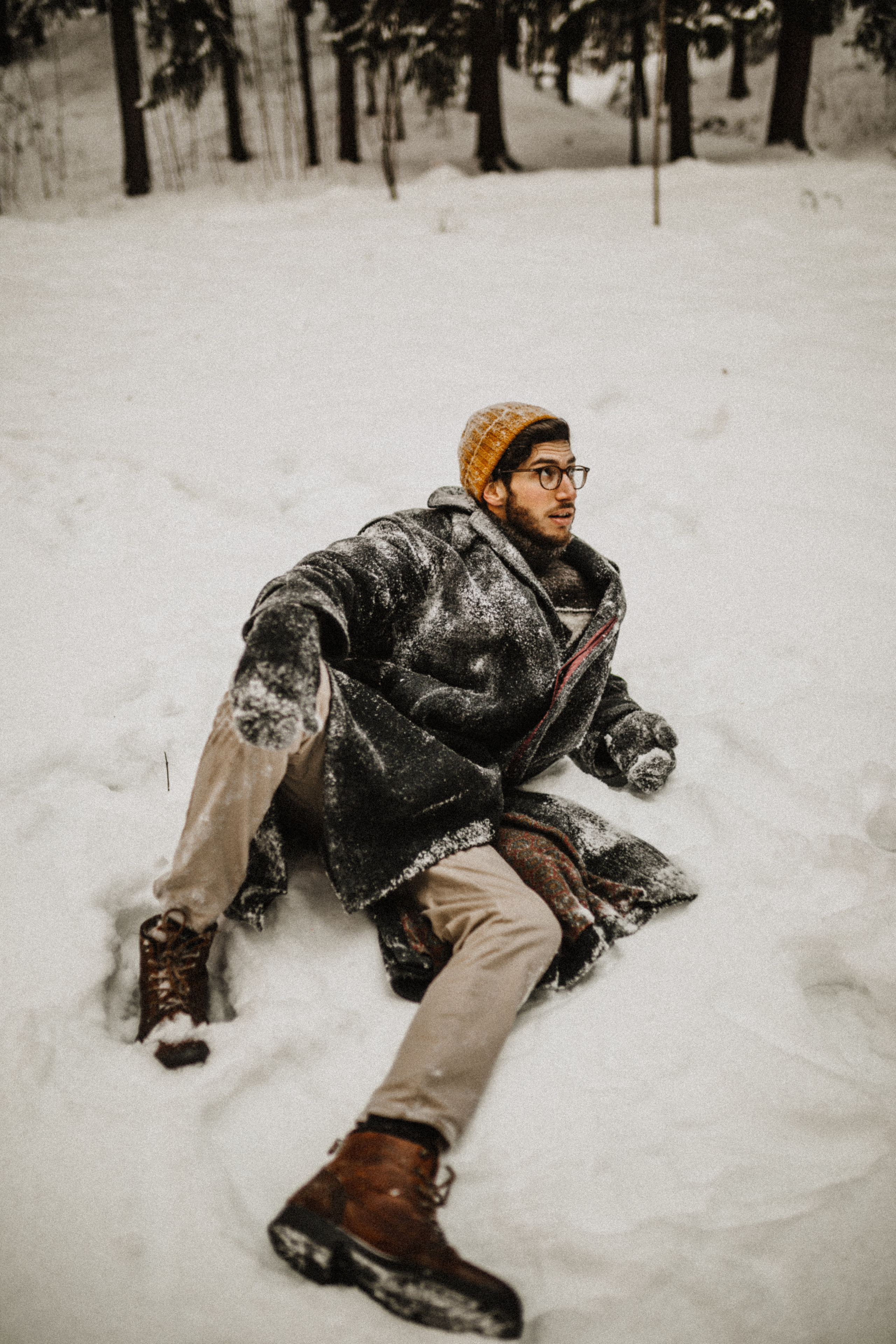 Снежная зимняя лавстори в лесу. Свадебный фотограф в Санкт-Петербурге Анастасия Селиванова