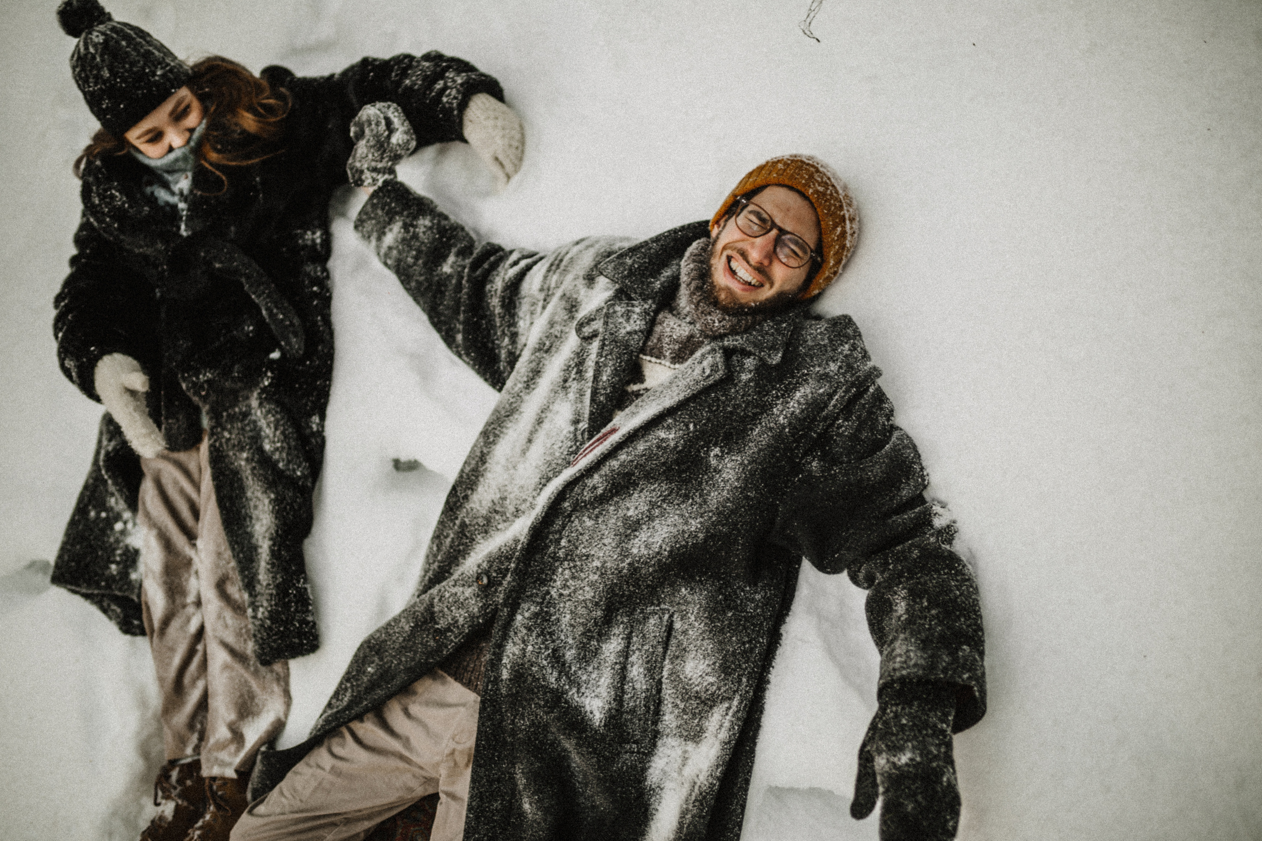 Снежная зимняя лавстори в лесу. Свадебный фотограф в Санкт-Петербурге Анастасия Селиванова