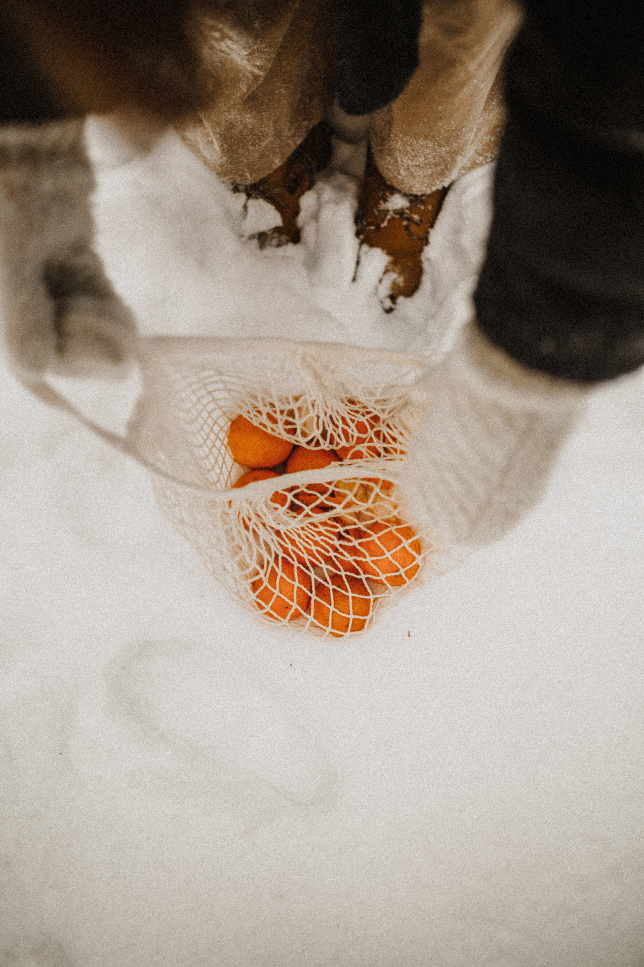 Снежная зимняя лавстори в лесу. Свадебный фотограф в Санкт-Петербурге Анастасия Селиванова