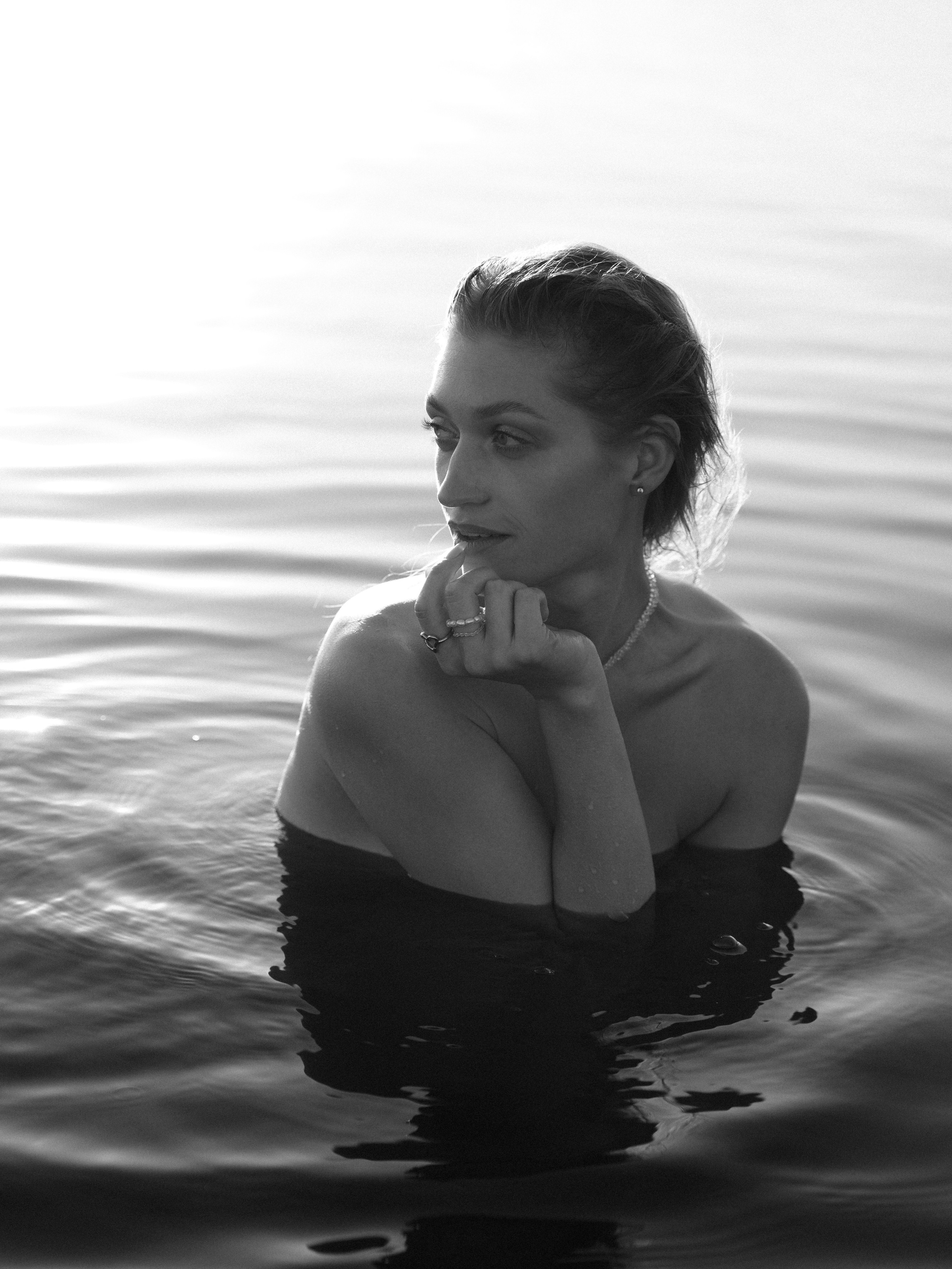 Фотосессия в воде. Иван Упоров — фотограф, рилсмейкер чебоксары