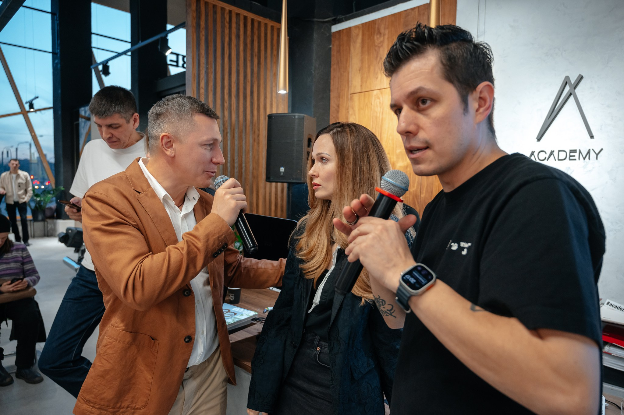 Выступление дизайнера в Academy. Свадебный и семейный фотограф из Санкт-Петербурга Климов Анатолий